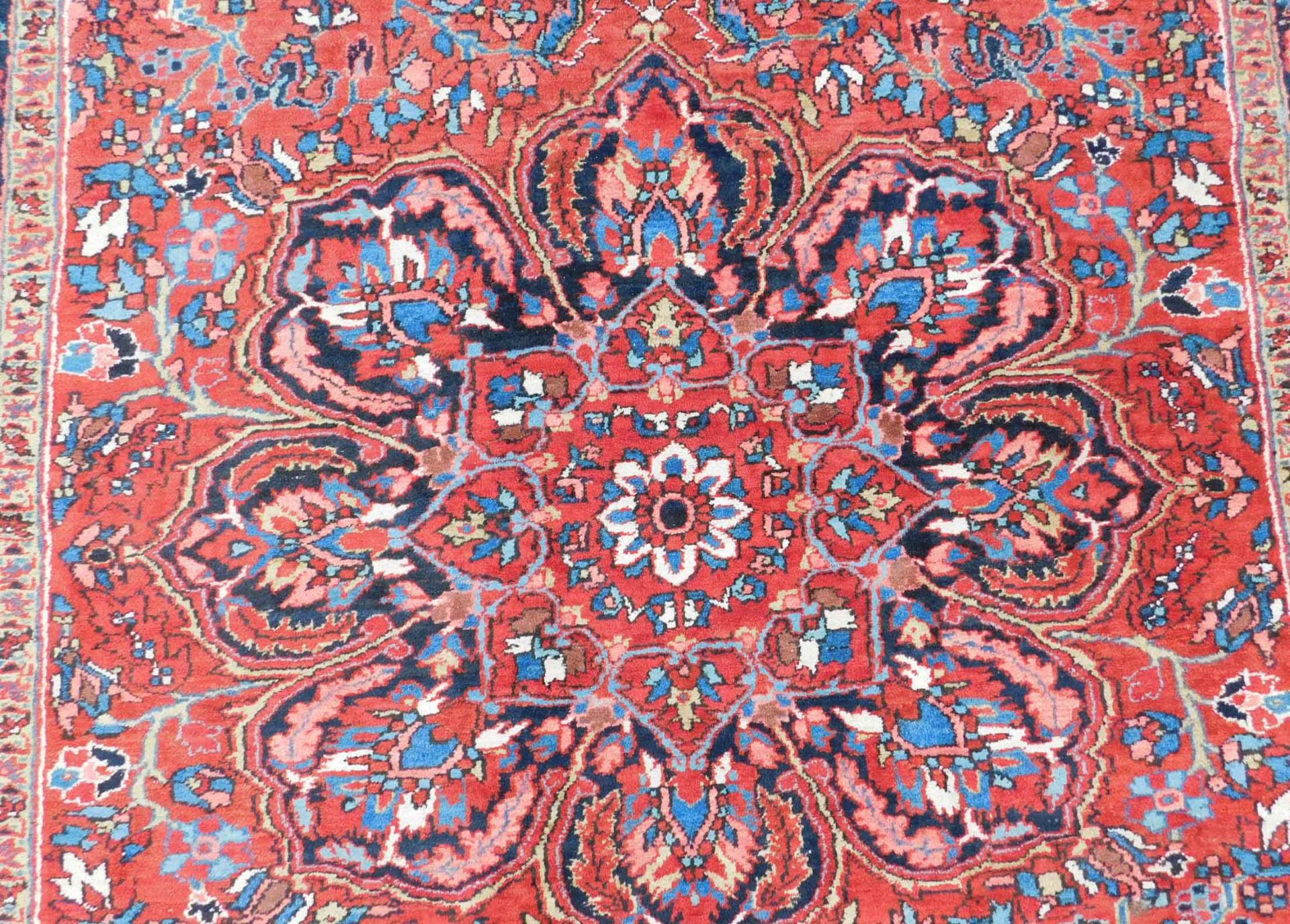 Heriz Persian carpet. Iran. Around 80 - 100 years old. - Bild 8 aus 11