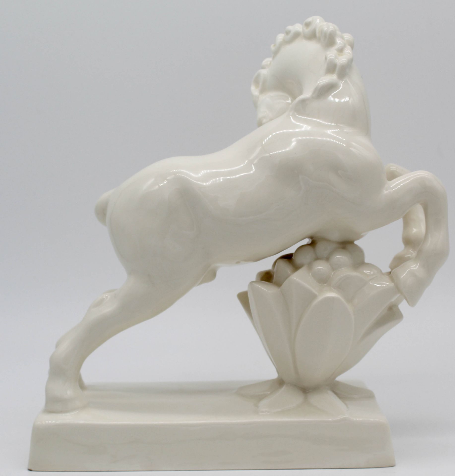 Max ROESLER (act. c. 1930), ceramic sculpture of horses by ROESLER Darmstadt. - Image 9 of 15