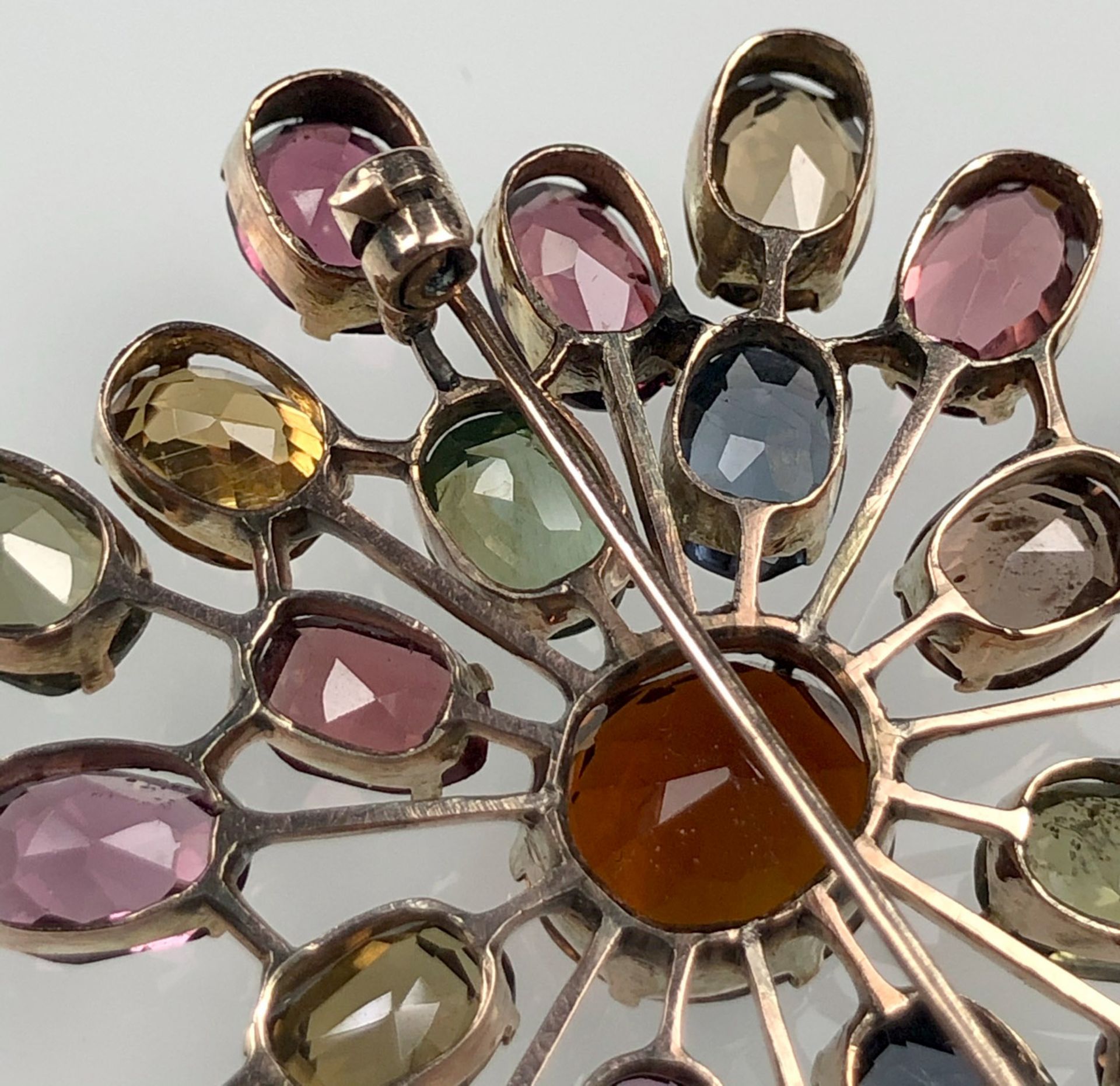 2 brooches and 1 pendant. Yellow gold 585. Gemstones. - Image 17 of 18