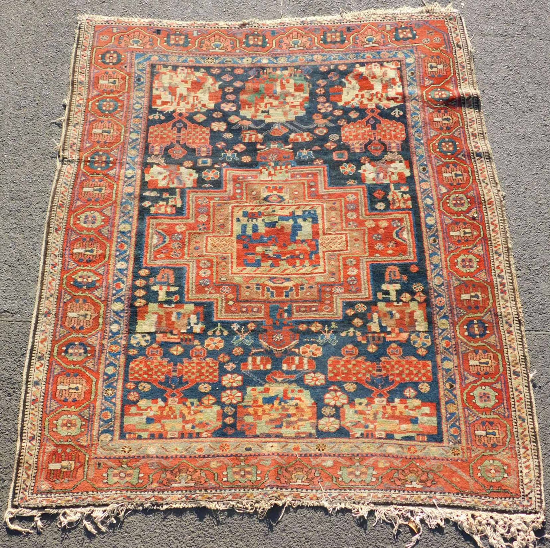 Bakhtiar Persian carpet. Gul Farang rug. Around 80 - 120 years old.