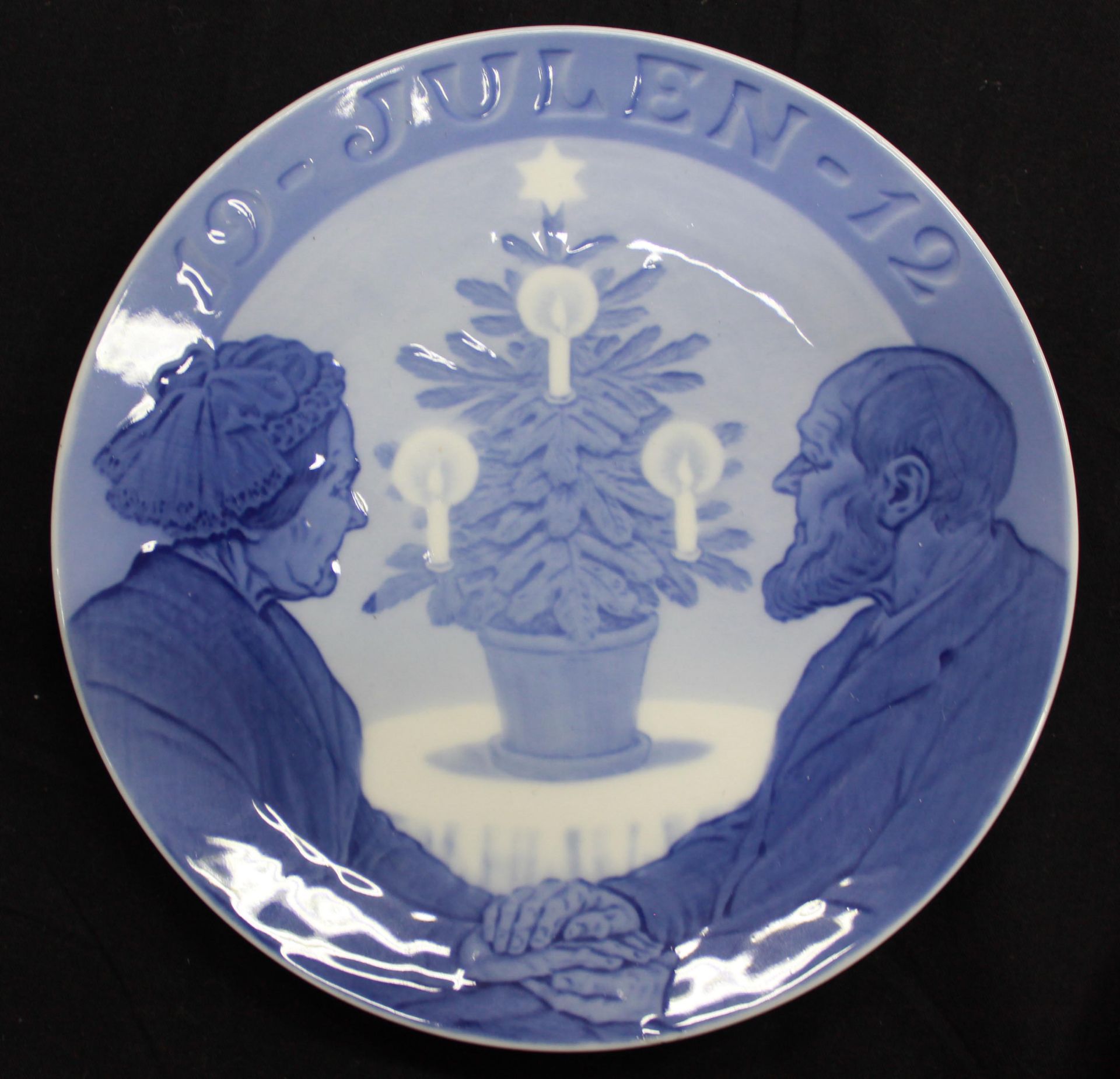 94 Christmas plates - Royal Copenhagen. Complete series from 1910-2004. - Image 18 of 28