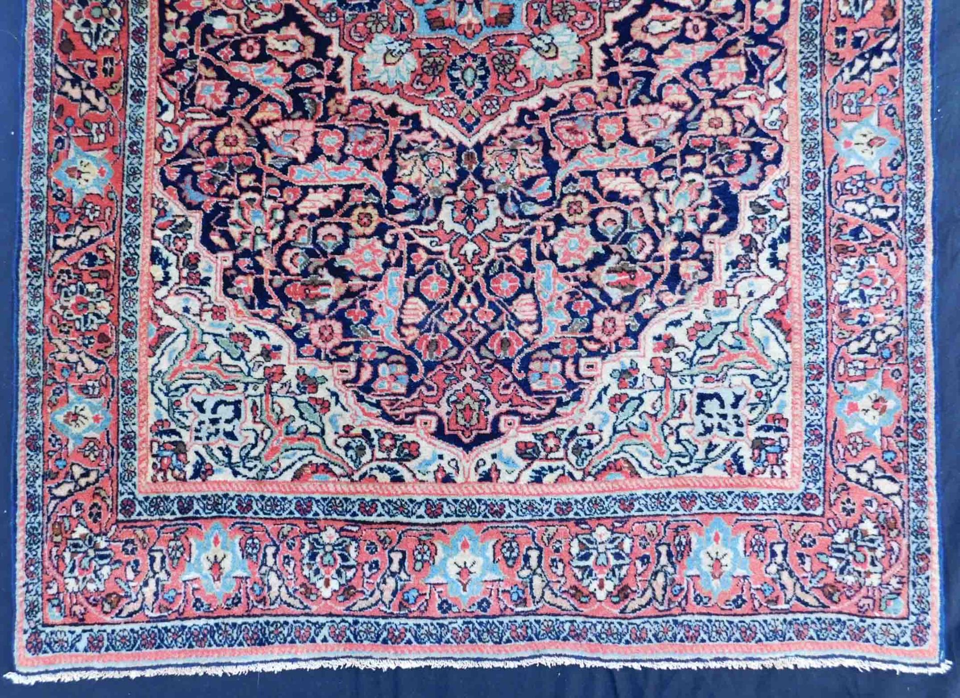 Djosan Persian carpet. Iran, about 90 - 110 years old. - Bild 2 aus 6