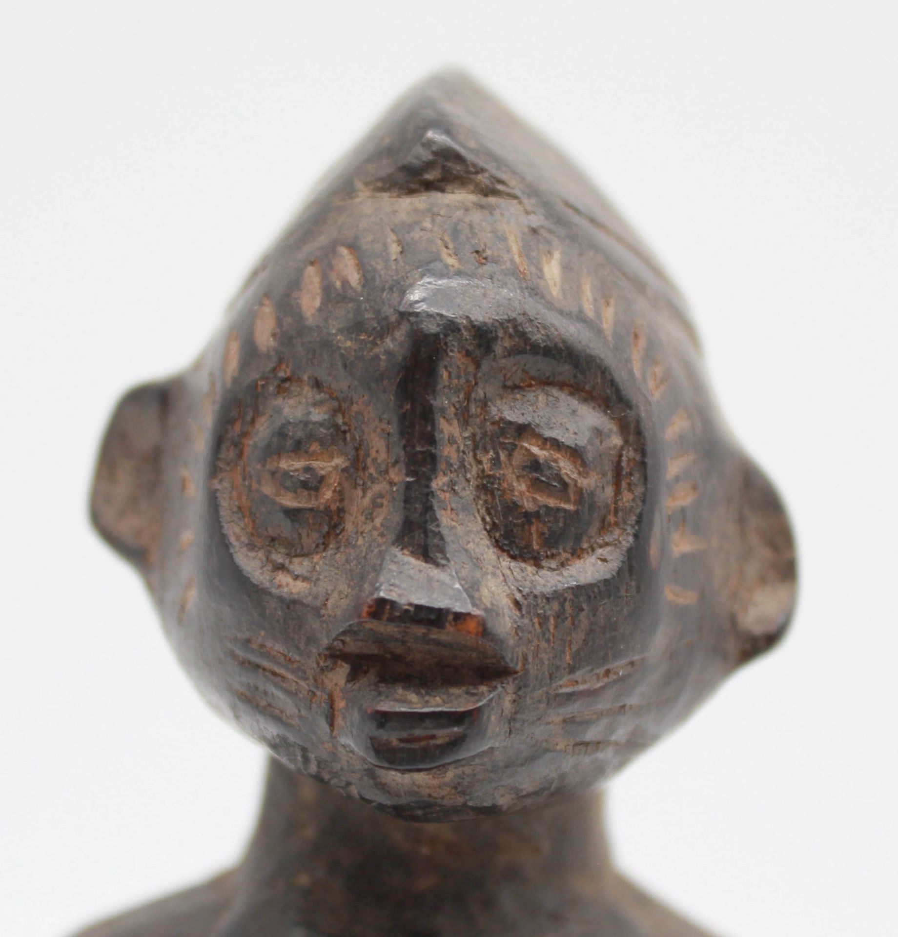 Female figure. Nigeria? West Africa. - Image 3 of 11