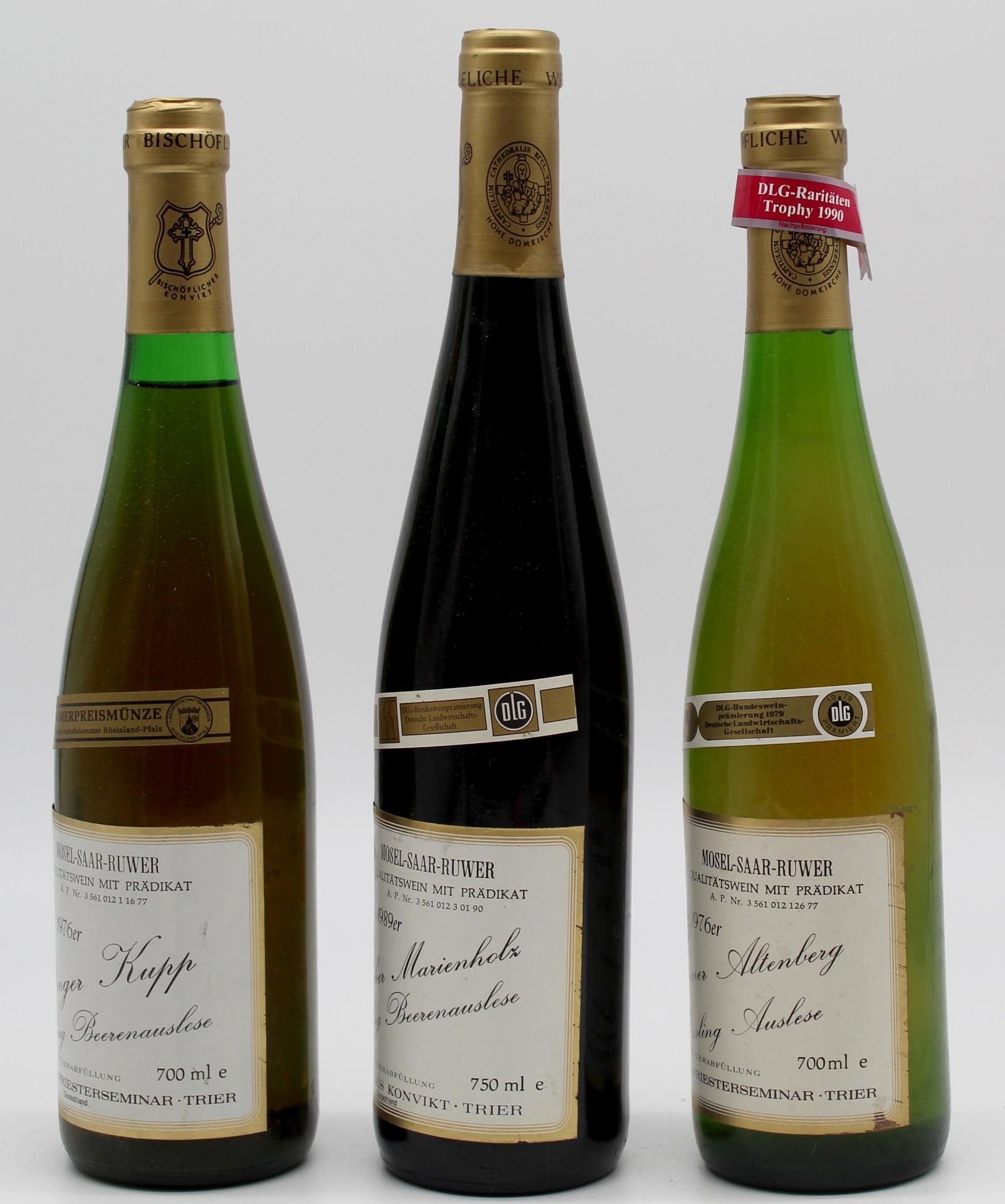 Bischöflich Trier. 3 whole bottles of Riesling. White wine. Moselle. Germany. - Image 7 of 11