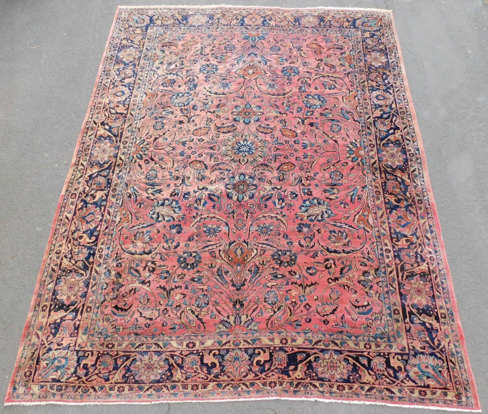 Saruk Persian carpet. "American Saruk". Iran. About 100 years old.