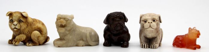 5 figures, sculptures dogs. Pug?