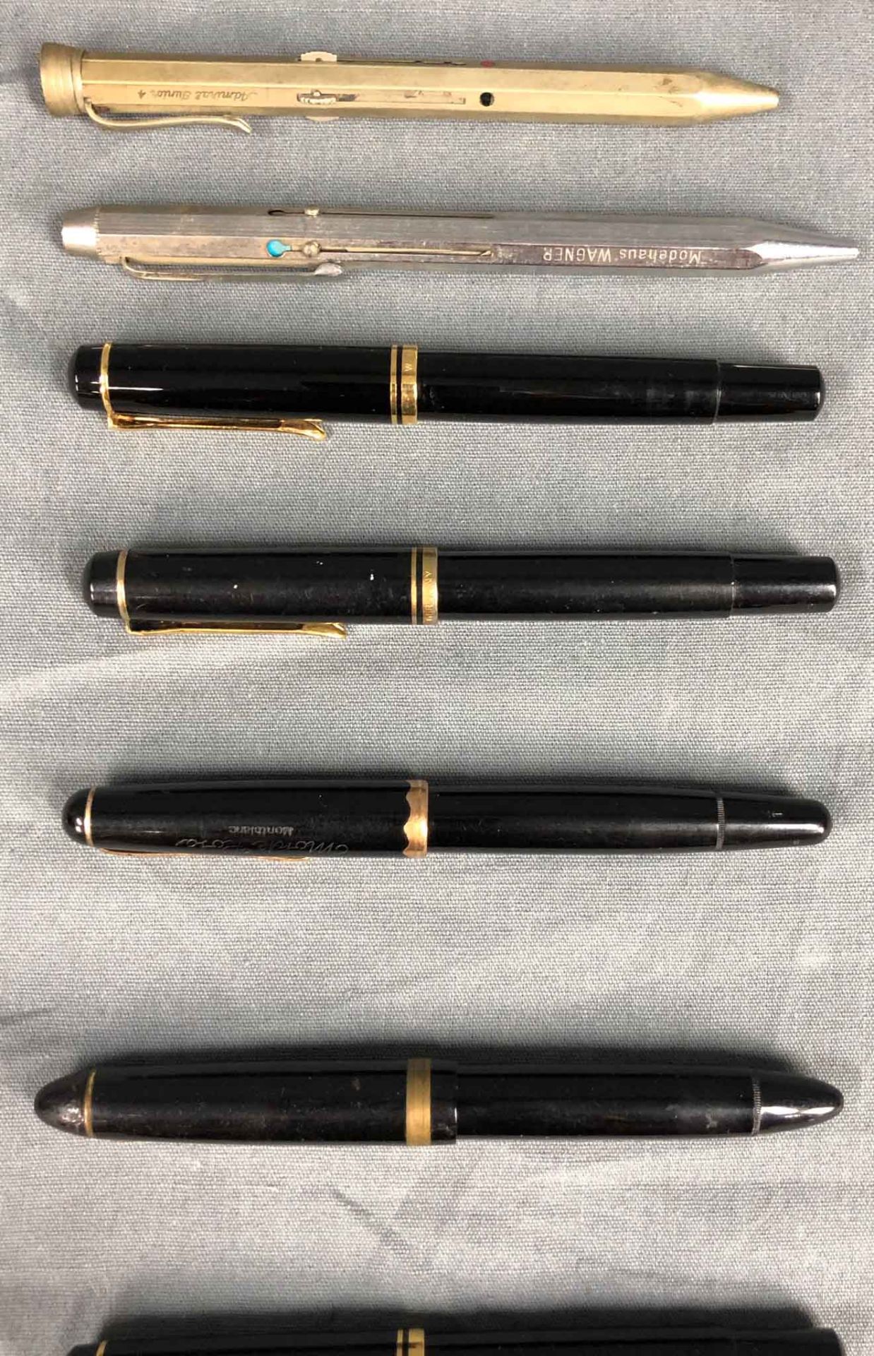 Piston fountain pens, ballpoint pens, some Montblanc, some gold nib. - Image 20 of 25