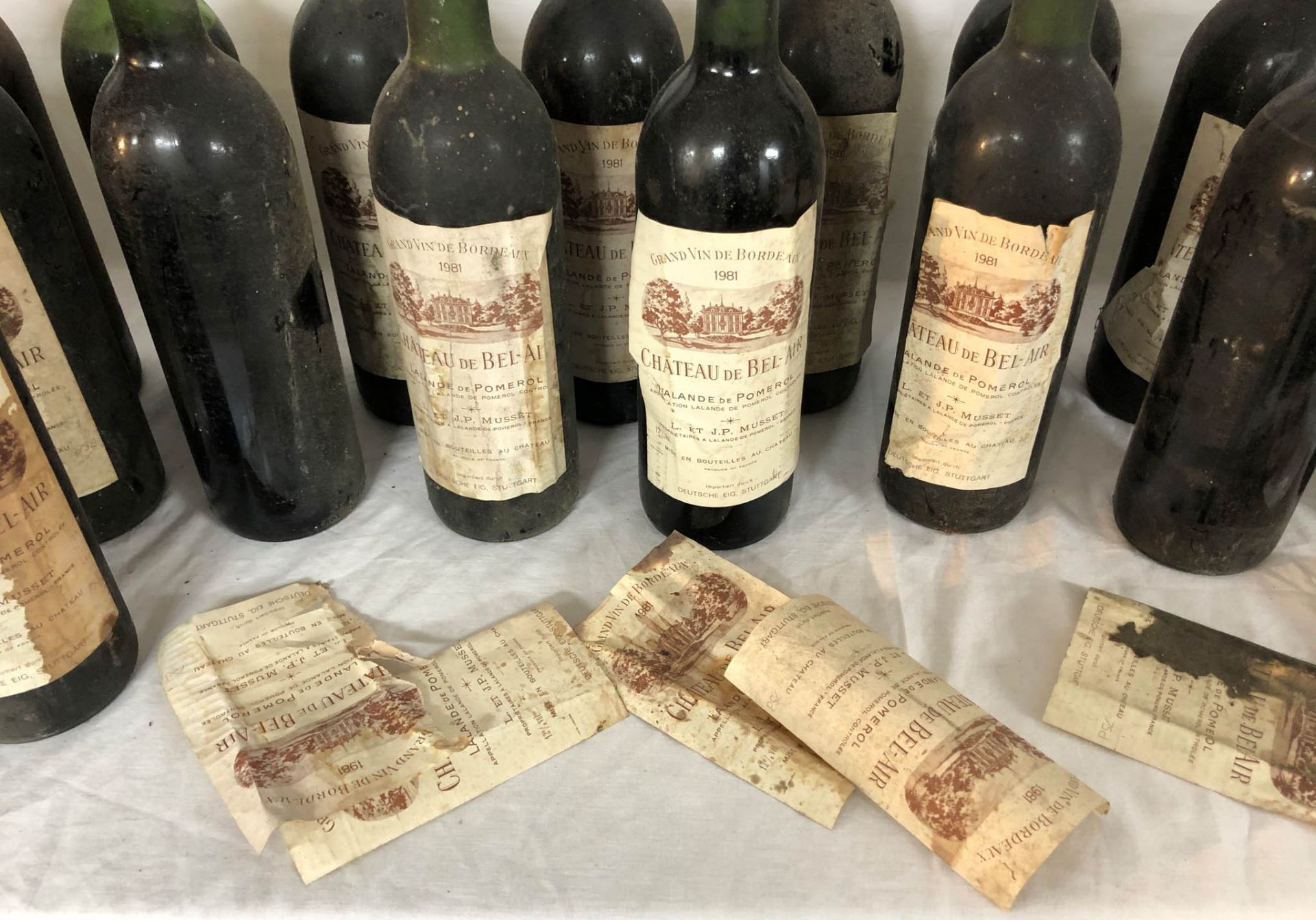 1981 Chateau de Bel-Air, Lalande de Pommerol AC. 33 whole bottles 75cl. - Image 14 of 17