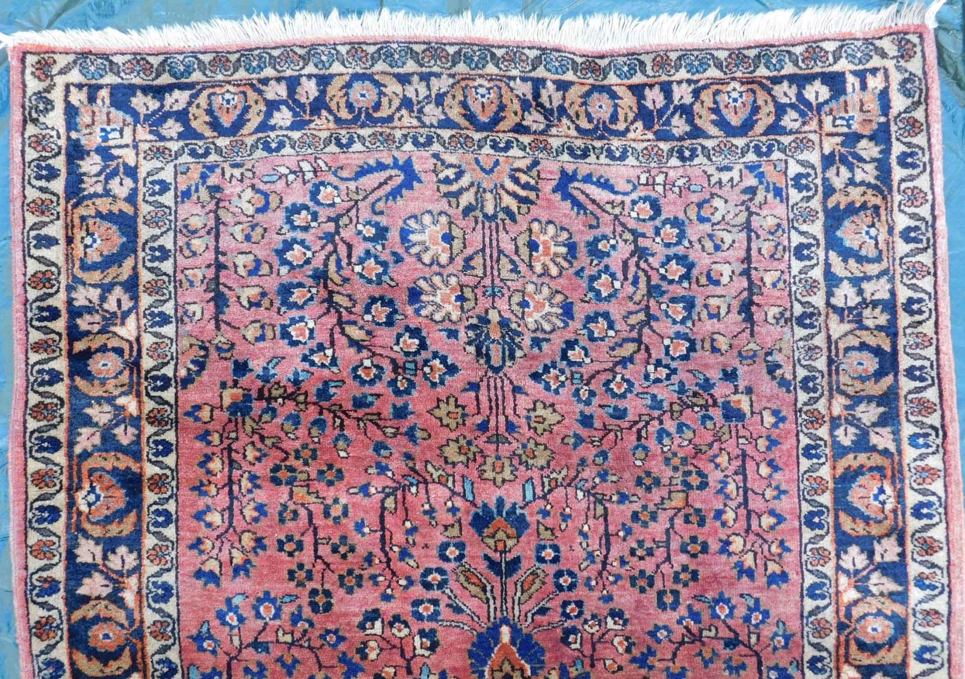 Saruk Persian carpet. "American Saruk". Iran. Circa 100 years old. - Image 4 of 6