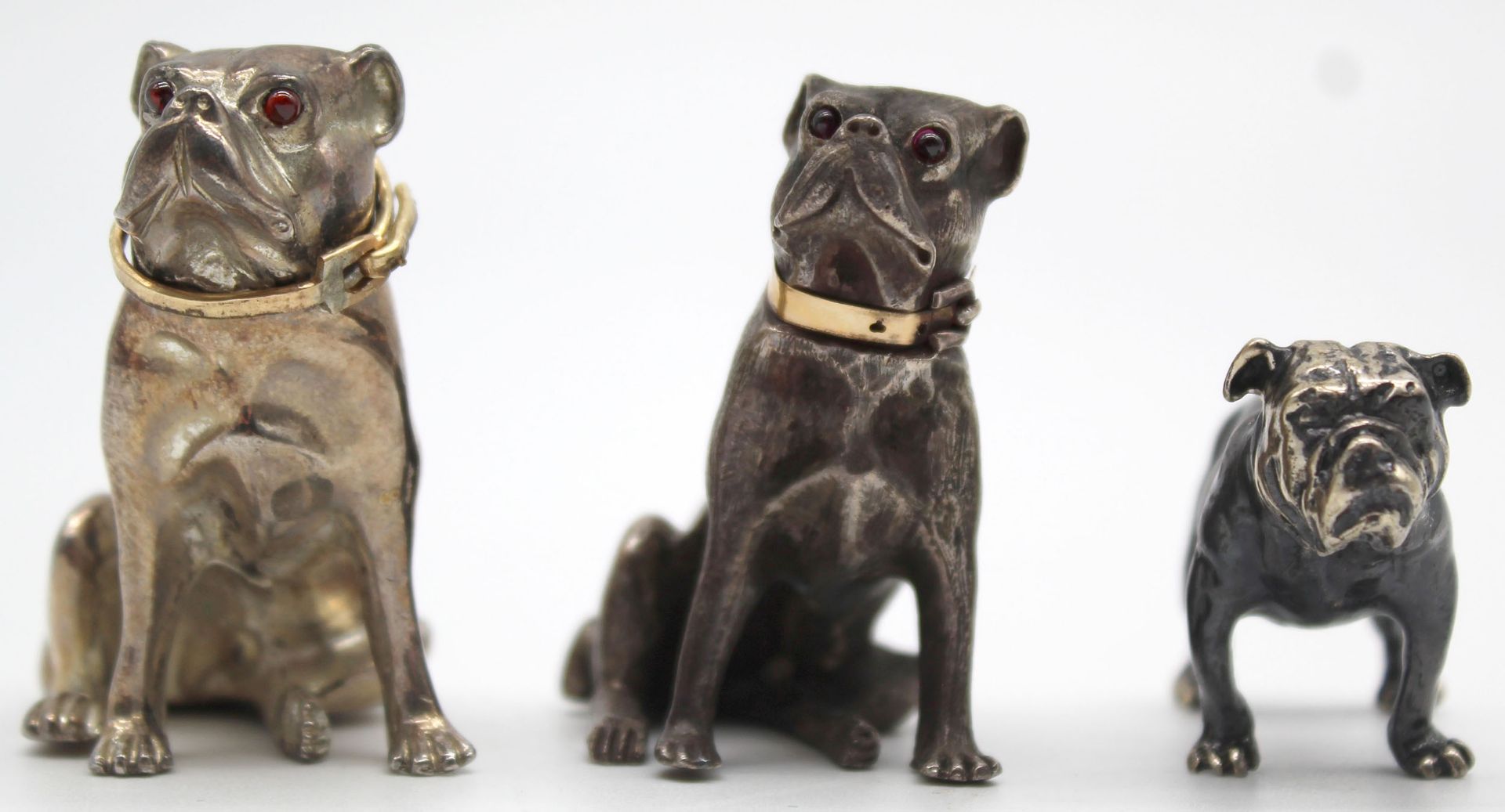 7 figures pug? Partly with silver. Also salt shaker, pillbox. - Image 12 of 23