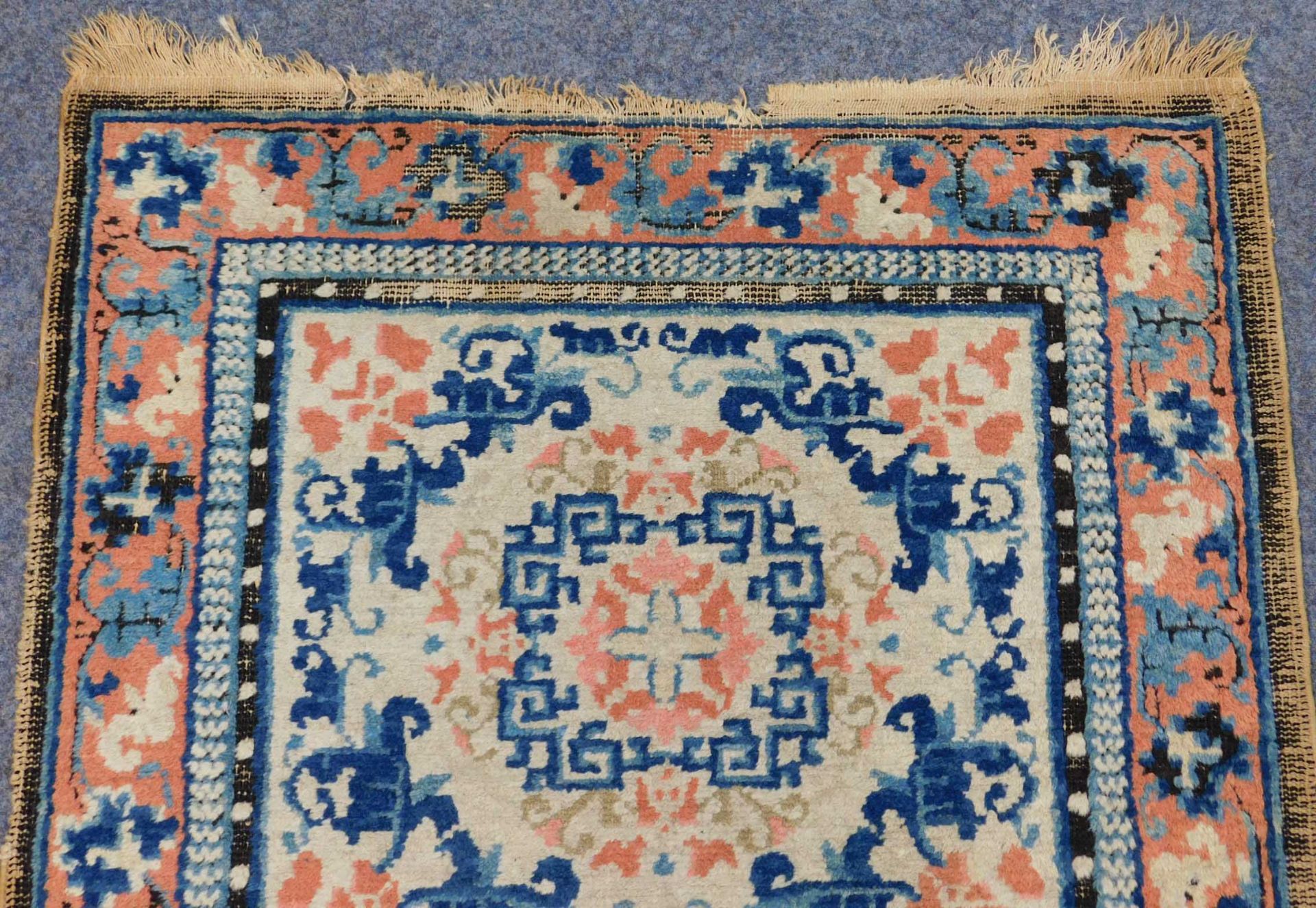 Ningxia carpet. China. Antique. 18th century. - Bild 3 aus 9