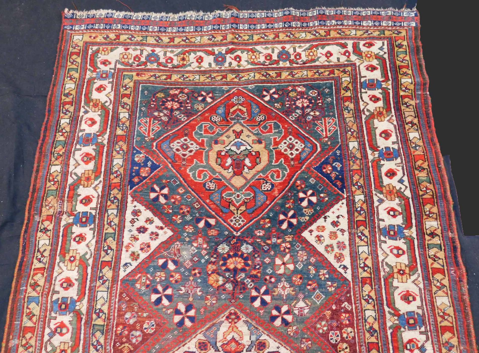 Qashqai Persian carpet. Iran. Antique, around 120-160 years old. - Bild 4 aus 9