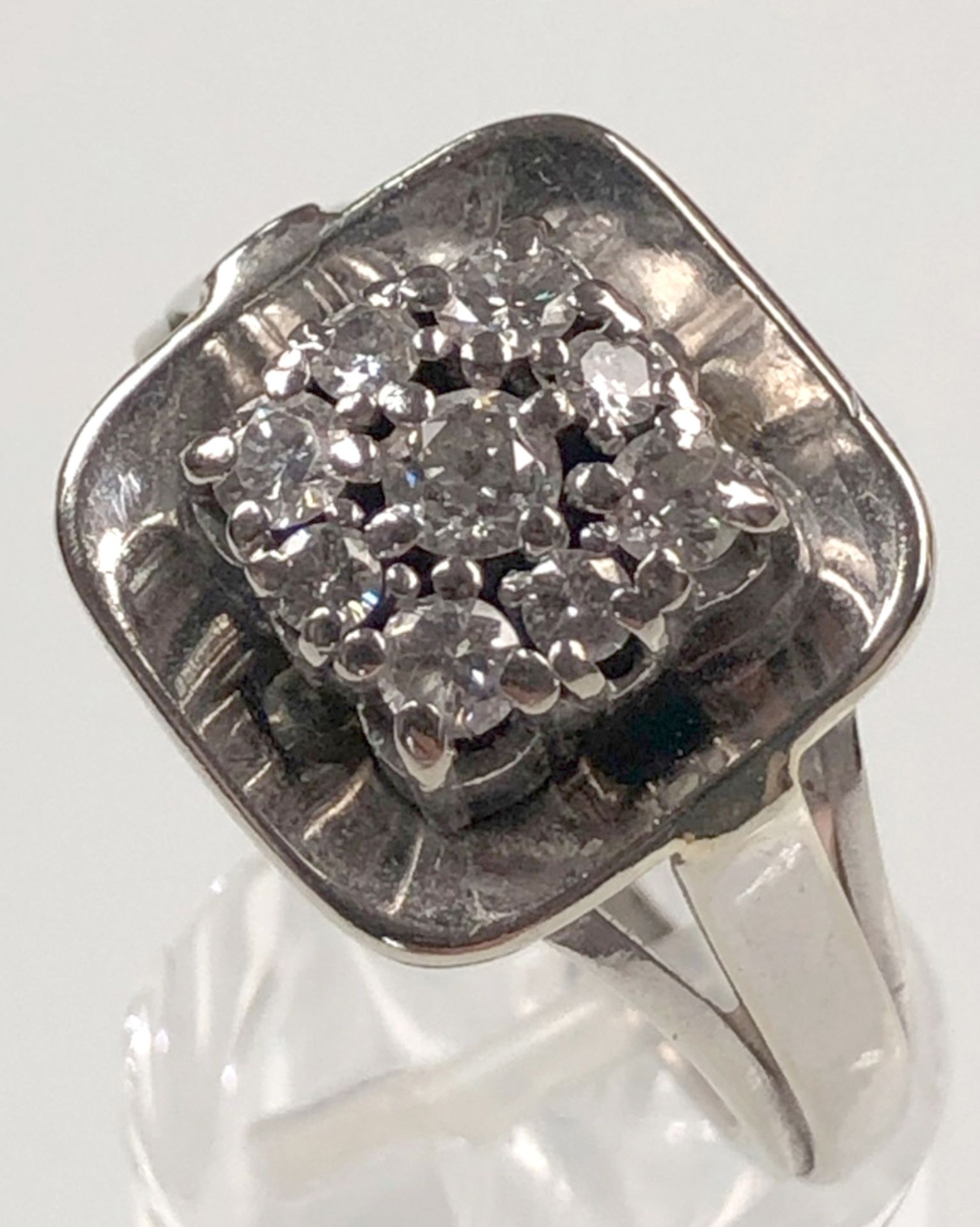 Ring white gold 585. Nine brilliant-cut diamonds - full cut. - Image 4 of 11