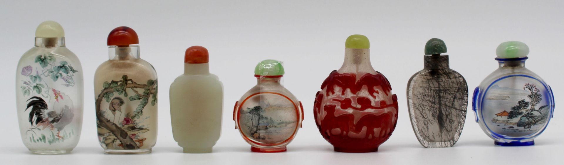 7 Snuff Bottles, Glass, stone? Probably China old. - Image 9 of 16