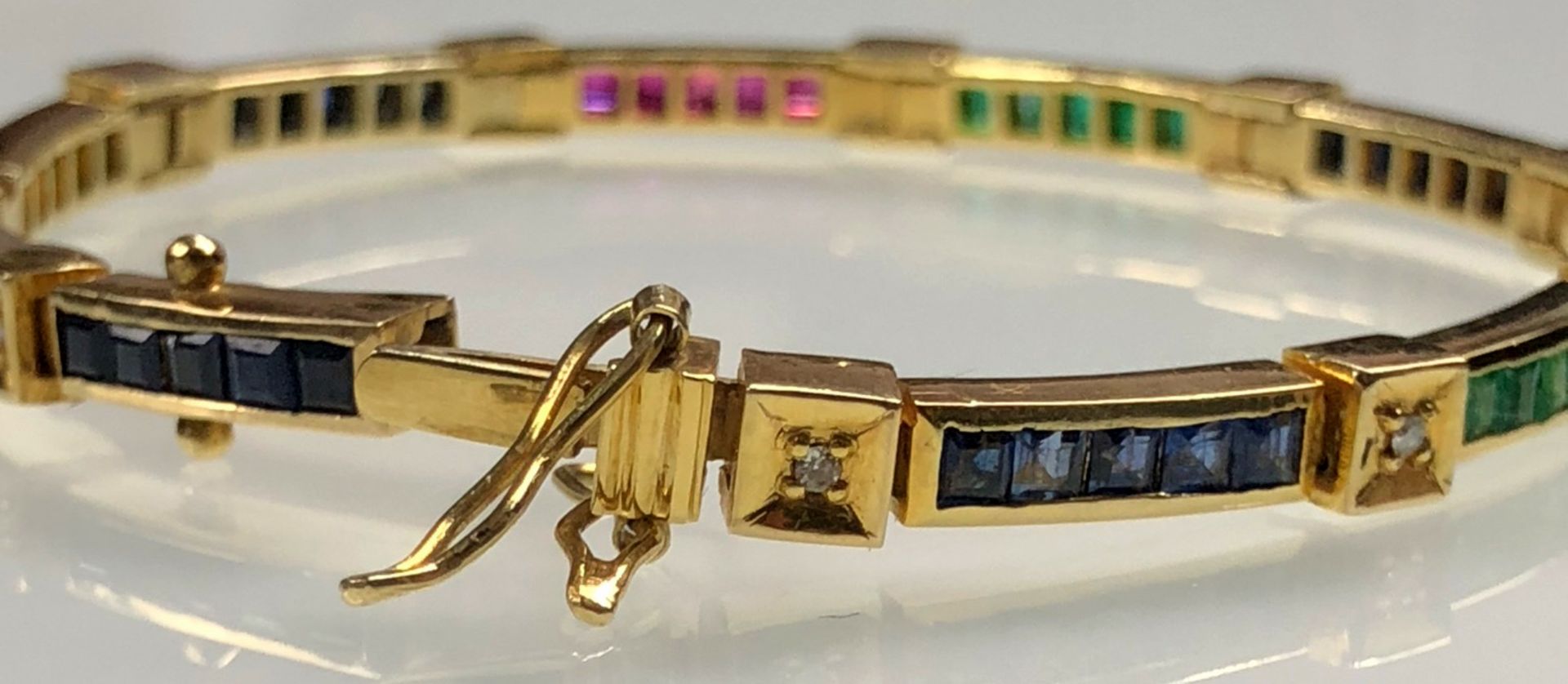 Yellow gold bracelet. Tested 18 carat. Diamonds, sapphires and rubies. - Image 8 of 11