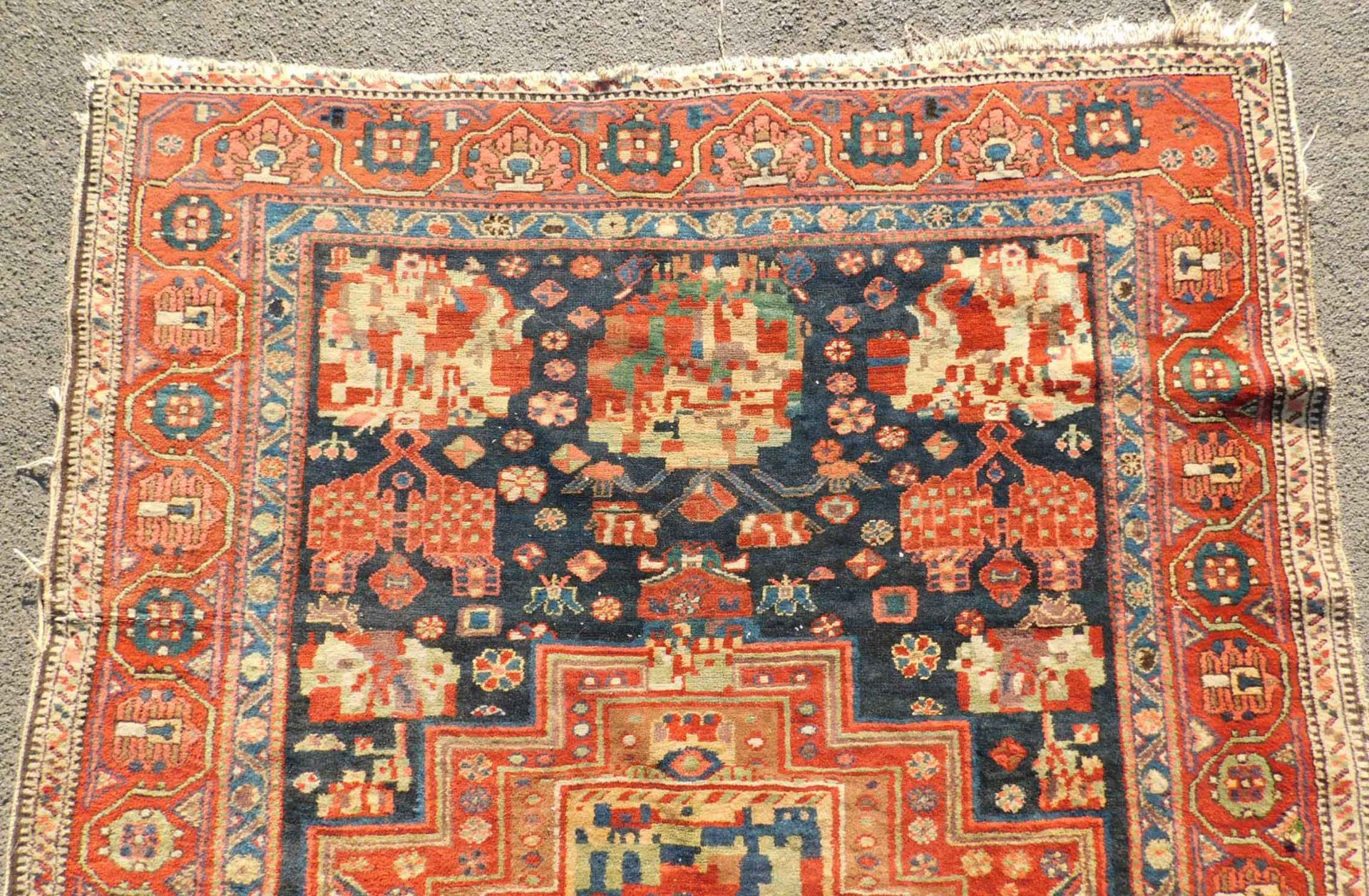 Bakhtiar Persian carpet. Gul Farang rug. Around 80 - 120 years old. - Image 4 of 5