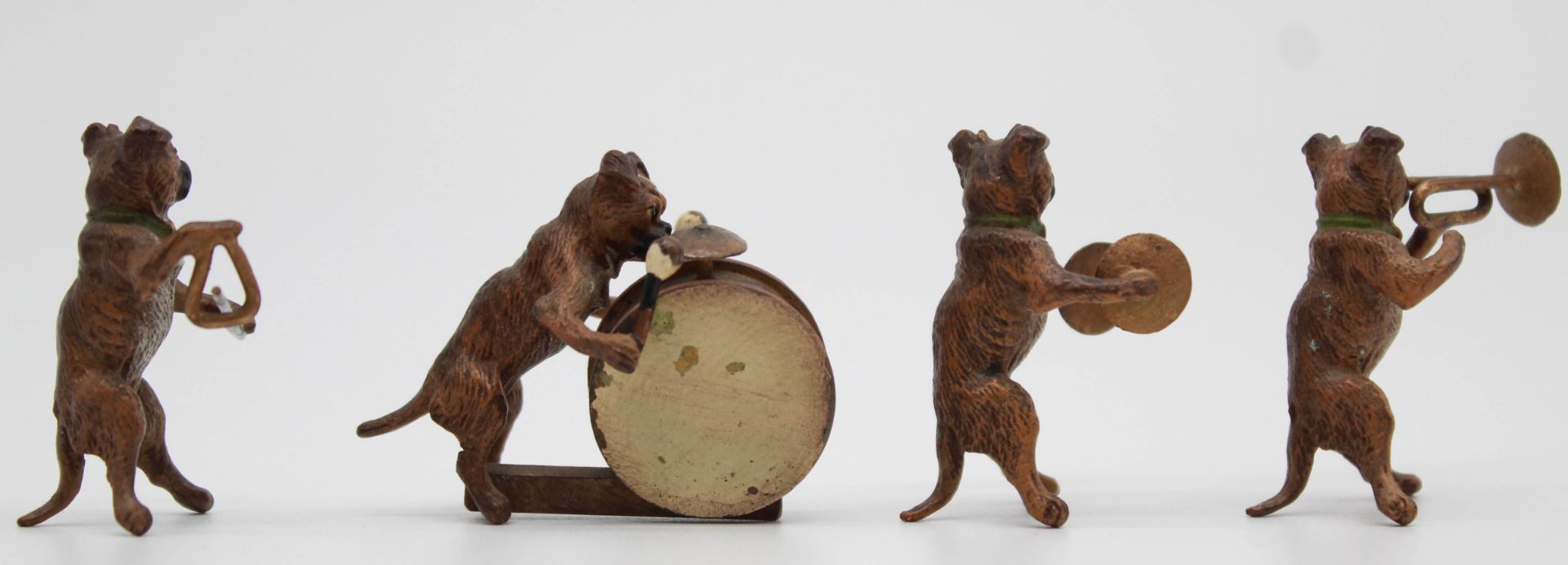 Dog band. 10 small bronzes. Cold painted. Vienna? Up to 4.5 cm high. - Image 10 of 22