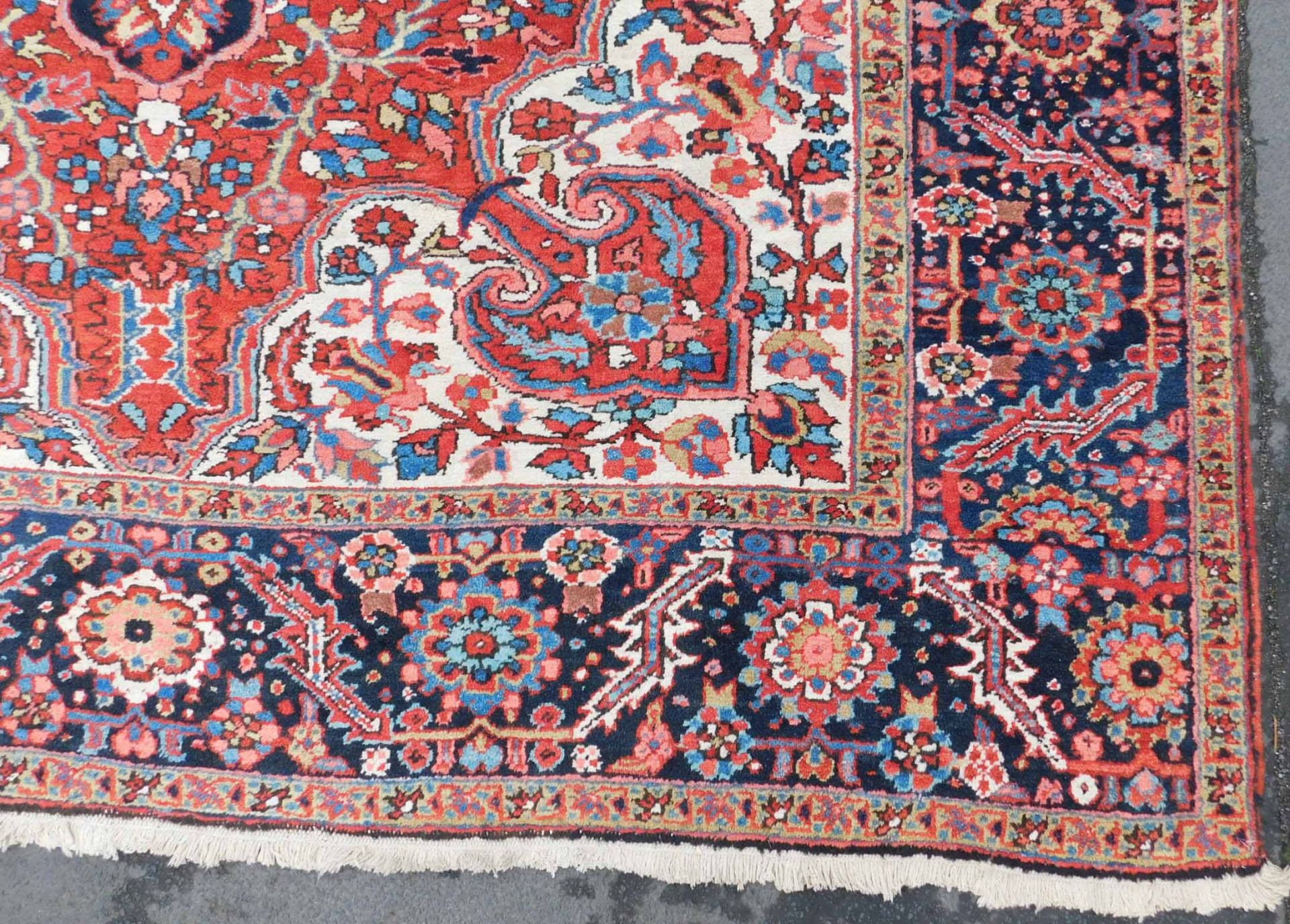 Heriz Persian carpet. Iran. Around 80 - 100 years old. - Bild 9 aus 11