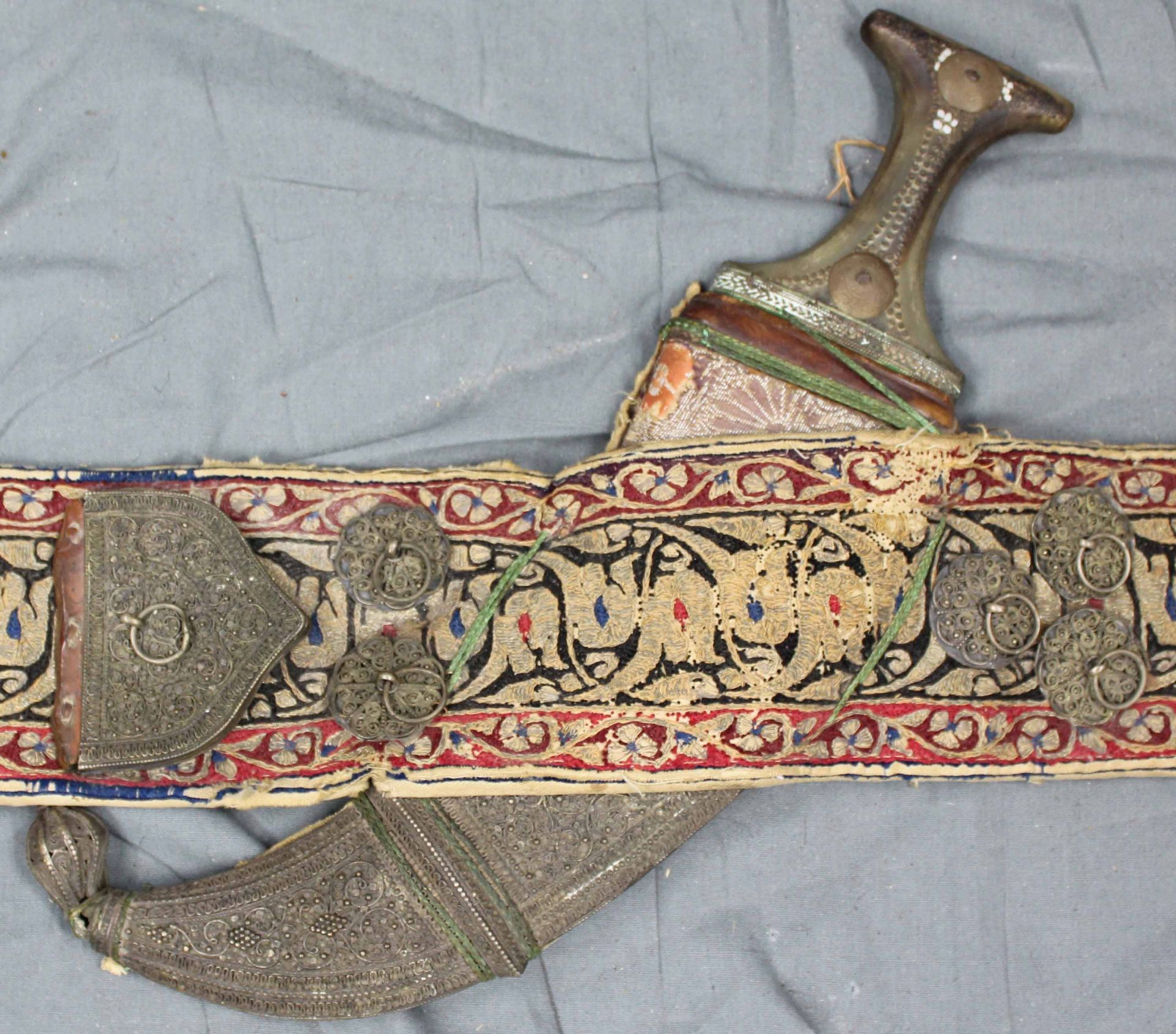 Jambia curved dagger. Arabia. Antique, around 150-250 years old. - Bild 6 aus 10