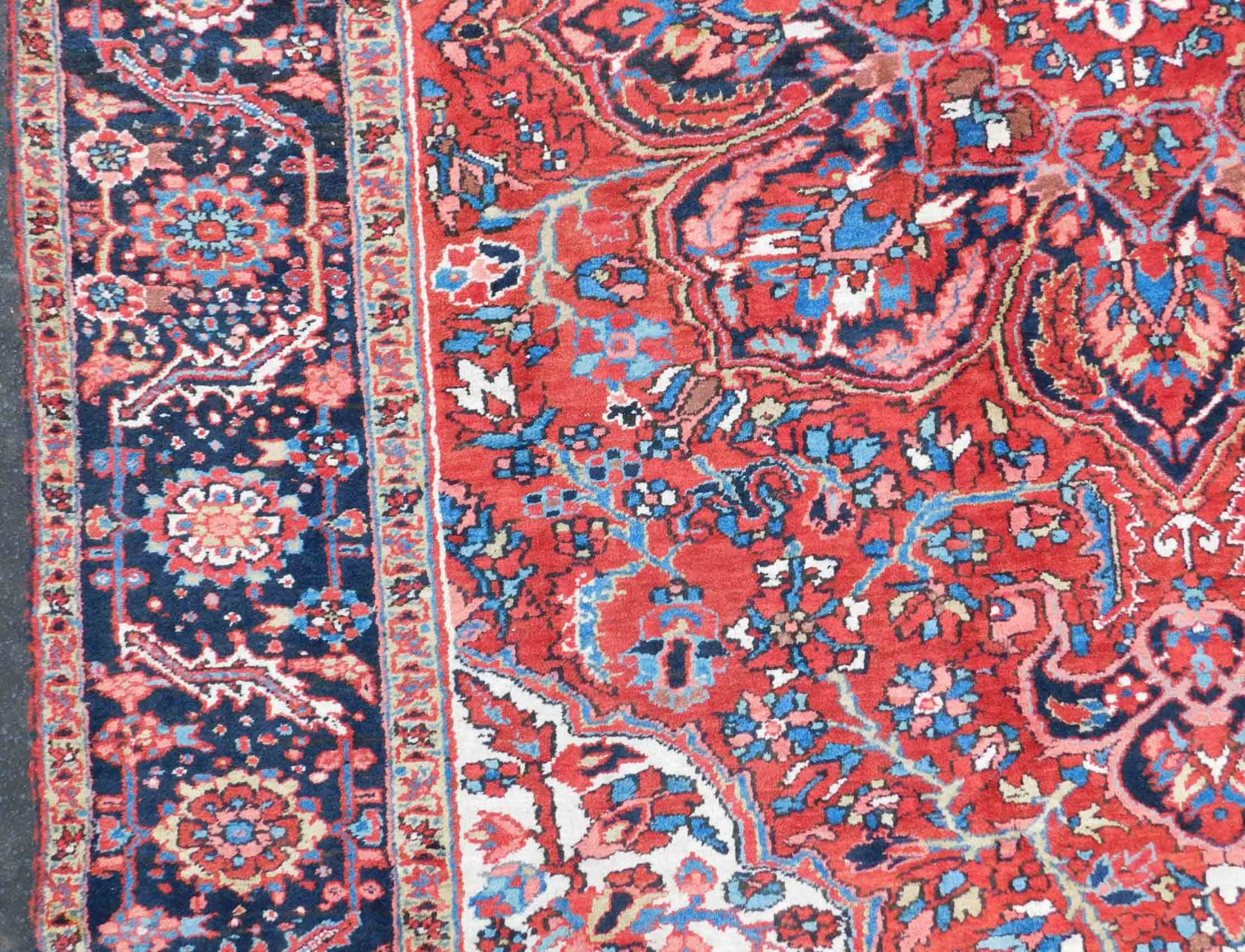 Heriz Persian carpet. Iran. Around 80 - 100 years old. - Bild 5 aus 11