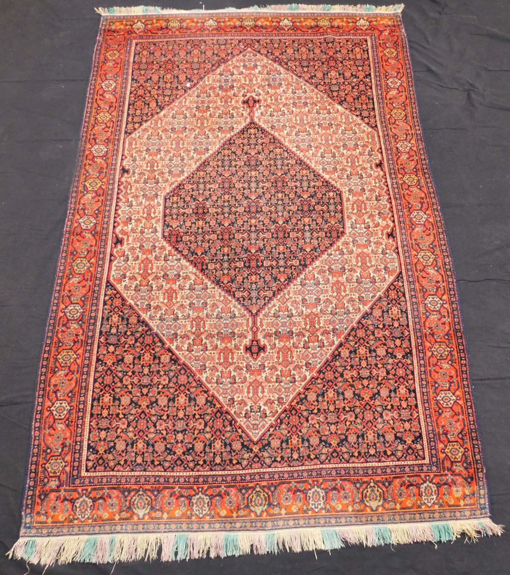 Senne Haft Rang. Persian carpet. Iran. Antique, about 100 - 150 years old.