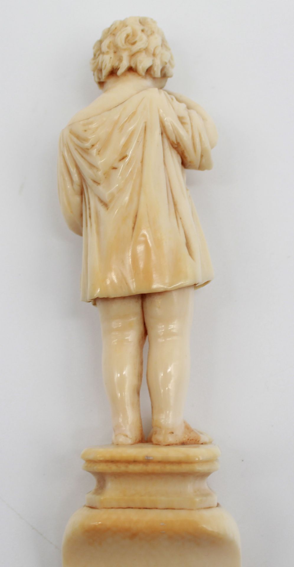 Ivory around 1900. Probably Erbach. Page turner with child figure. - Image 5 of 7