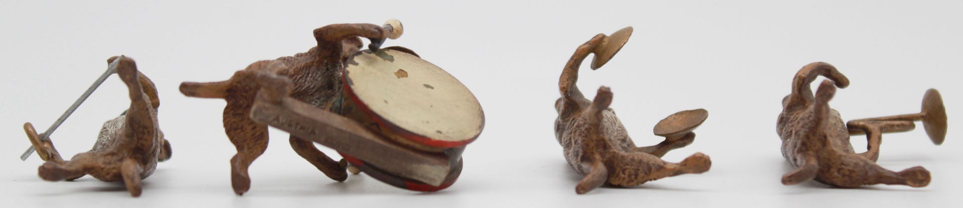 Dog band. 10 small bronzes. Cold painted. Vienna? Up to 4.5 cm high. - Image 13 of 22