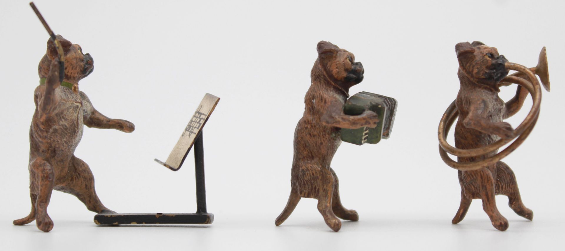 Dog band. 10 small bronzes. Cold painted. Vienna? Up to 4.5 cm high. - Image 19 of 22