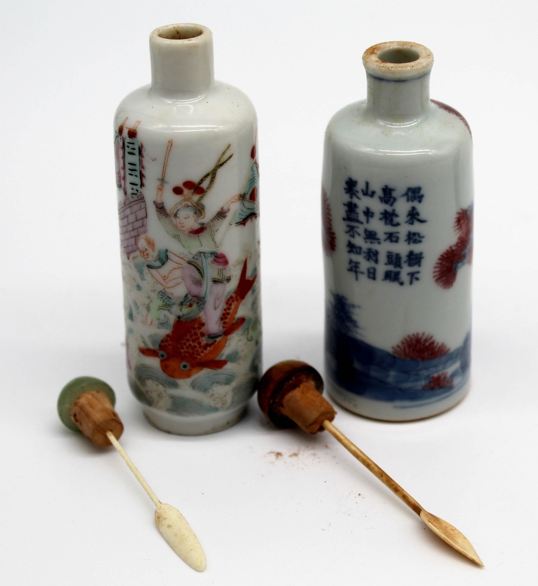 10 porcelain snuff bottles / dispeners. Probably China old. - Image 29 of 31