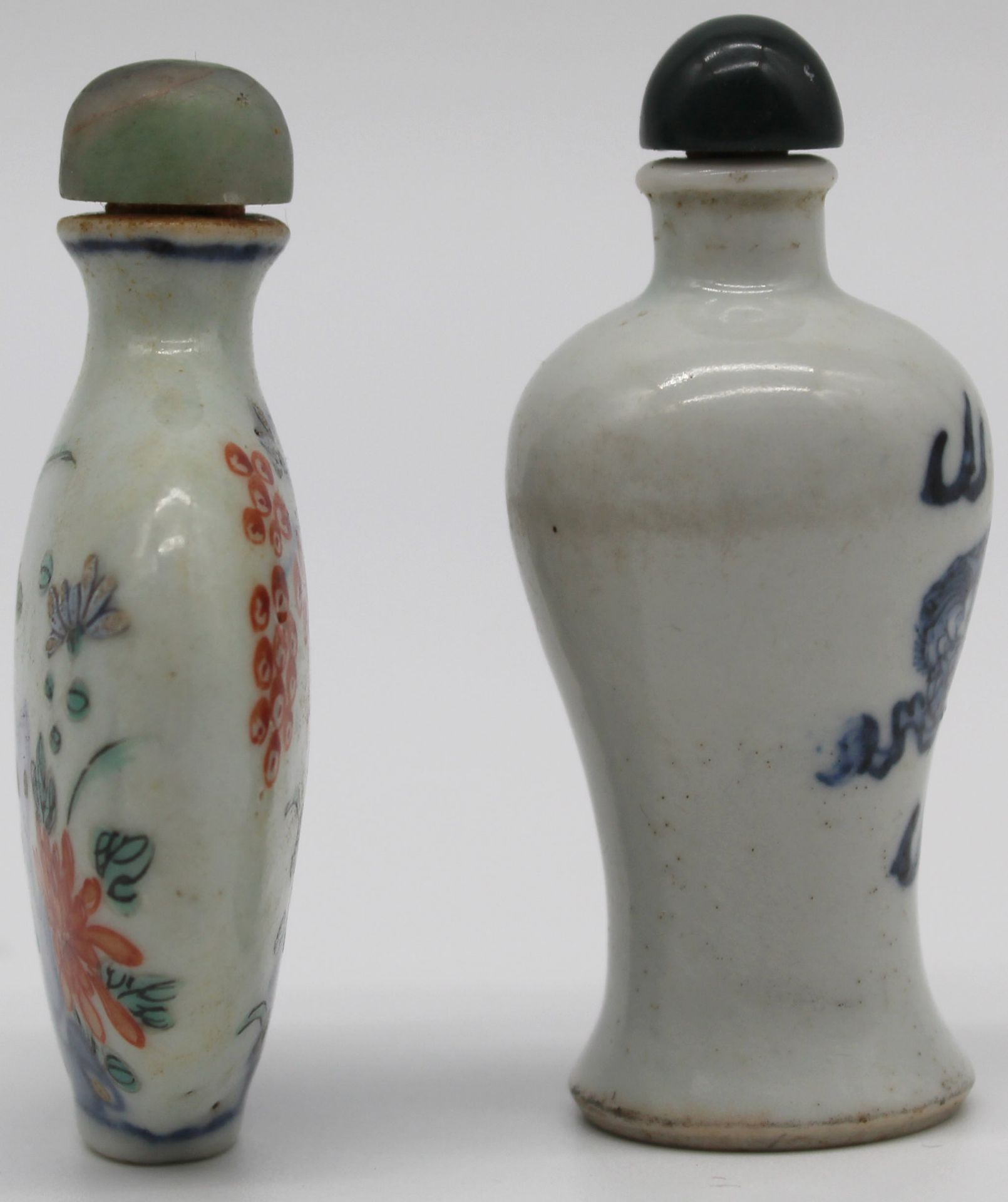 10 porcelain snuff bottles / dispeners. Probably China old. - Image 21 of 31