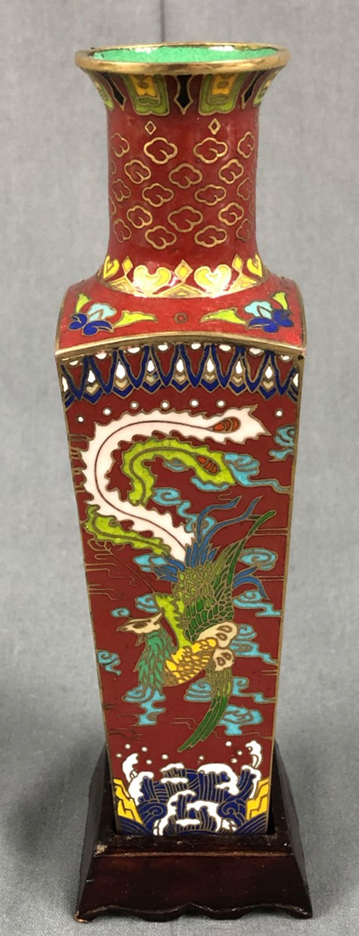 Cloisonne vase Japan / China. Simurgh over waves. 17 cm high. - Image 9 of 14
