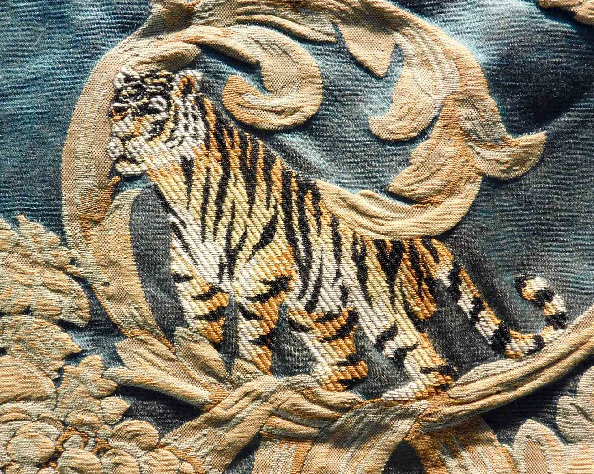 Woven Versace curtain, Store. With leopard. - Image 5 of 6