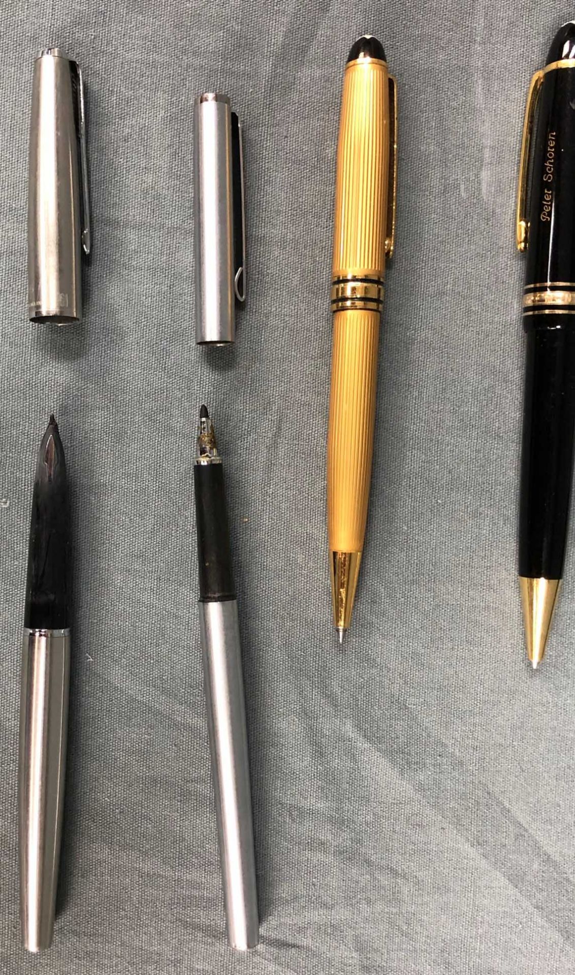 Piston fountain pens, ballpoint pens, some Montblanc, some gold nib. - Image 5 of 25