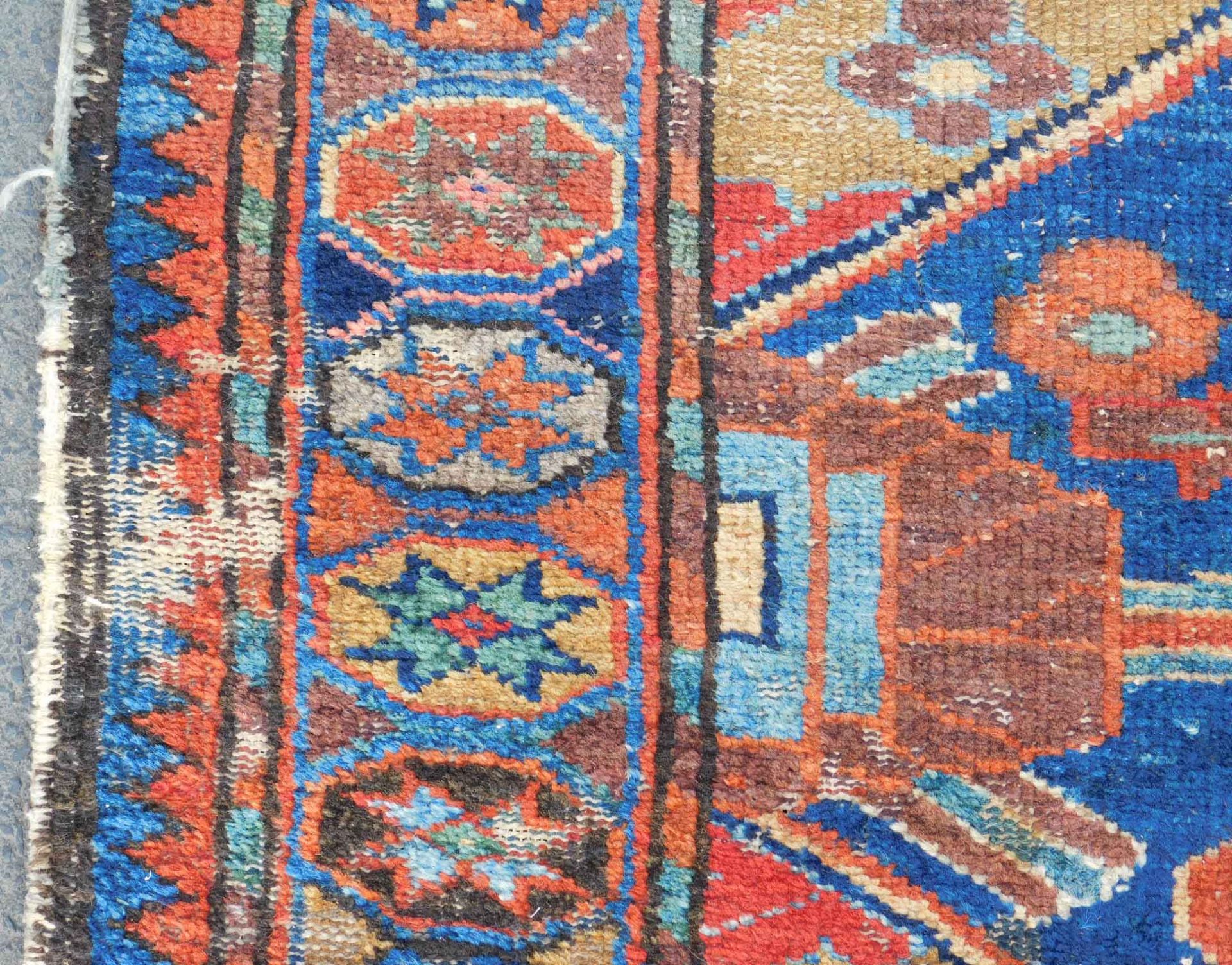 Karagöz Persian rug. Iran. Around 80 - 100 years old. - Image 7 of 8