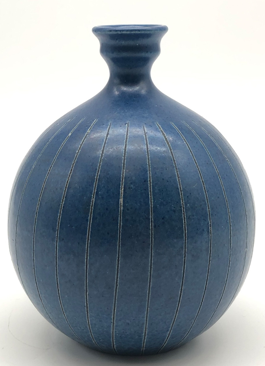 Vase. Blue glaze. Probably China, Japan, Korea. Mark. - Image 2 of 9
