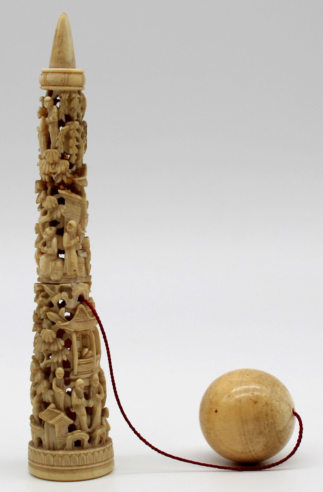 3 carved objects, probably ivory 18th / 19th century. - Bild 13 aus 13