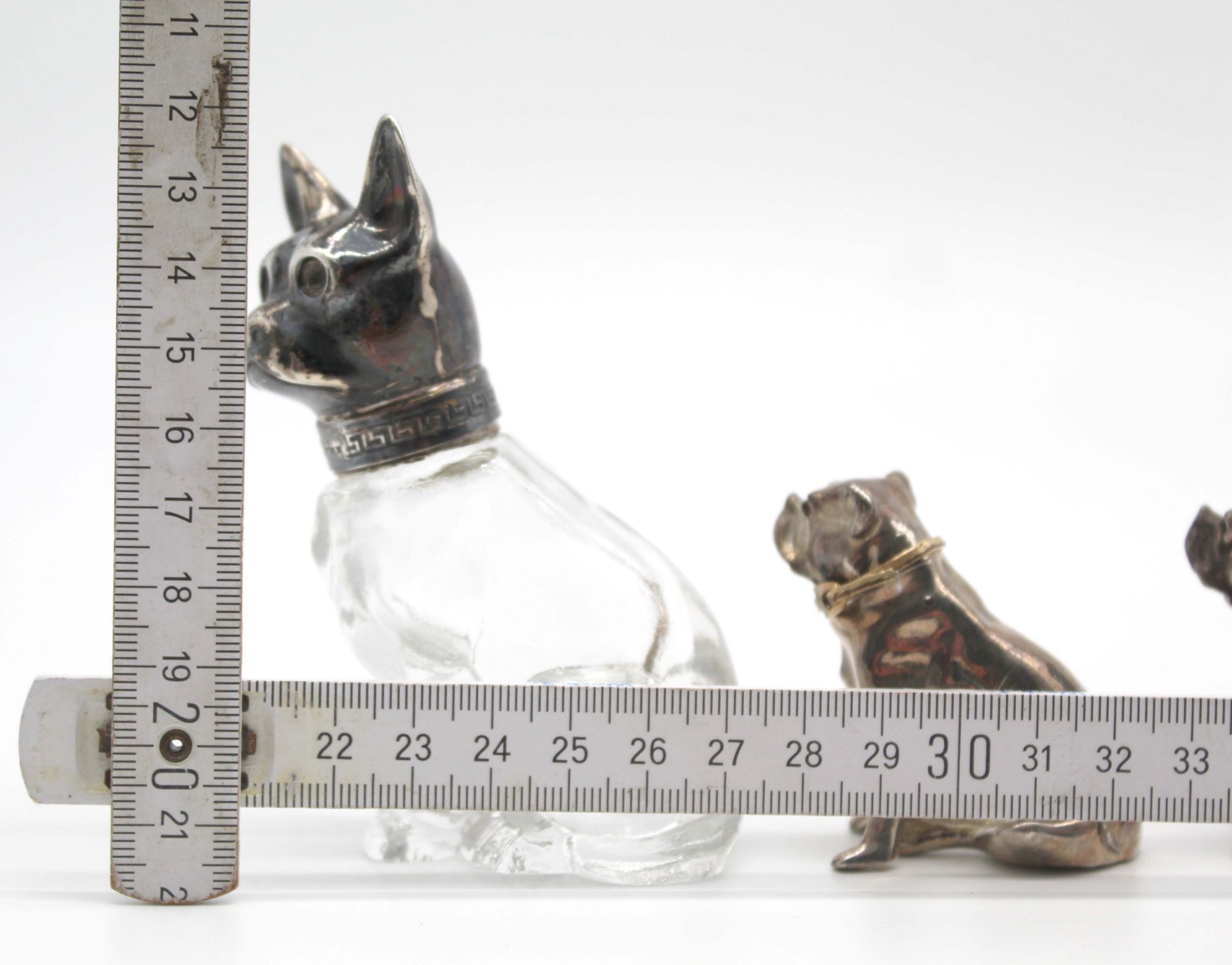 7 figures pug? Partly with silver. Also salt shaker, pillbox. - Image 14 of 23