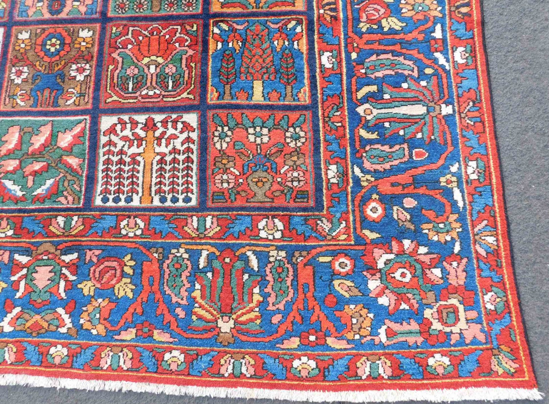Bakhtiar Persian carpet. Field pattern. Iran. Around 80 - 120 years old. - Image 10 of 17