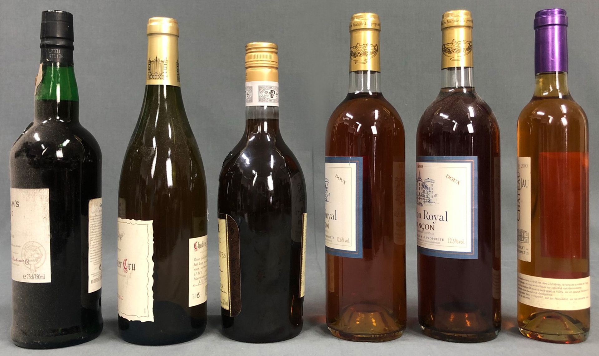 5 bottles of France white wine and a bottle Graham Port. - Bild 2 aus 8