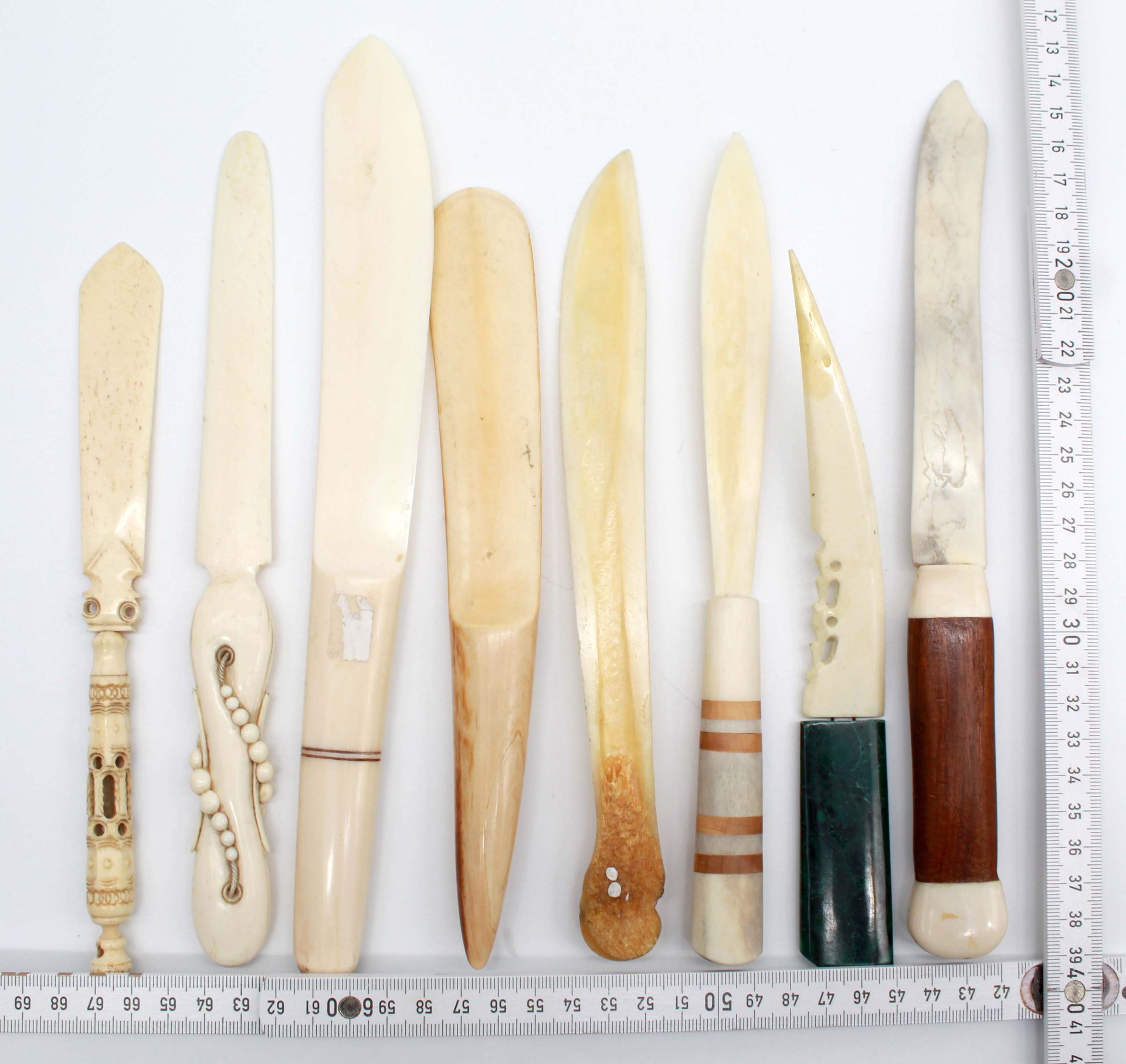 8 letter openers / page turner. Partly also ivory. - Image 3 of 8