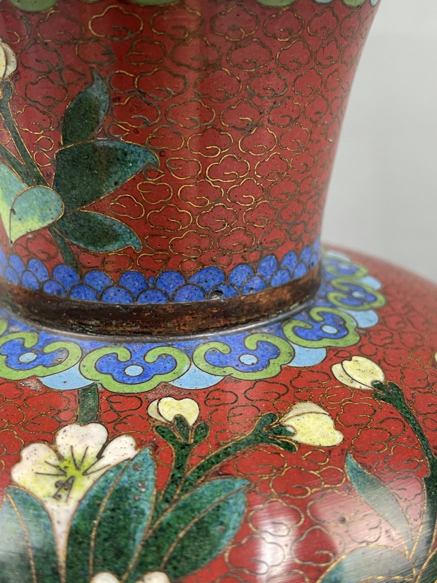 Vase Cloisonné. Wohl Japan, China antik. - Bild 6 aus 13