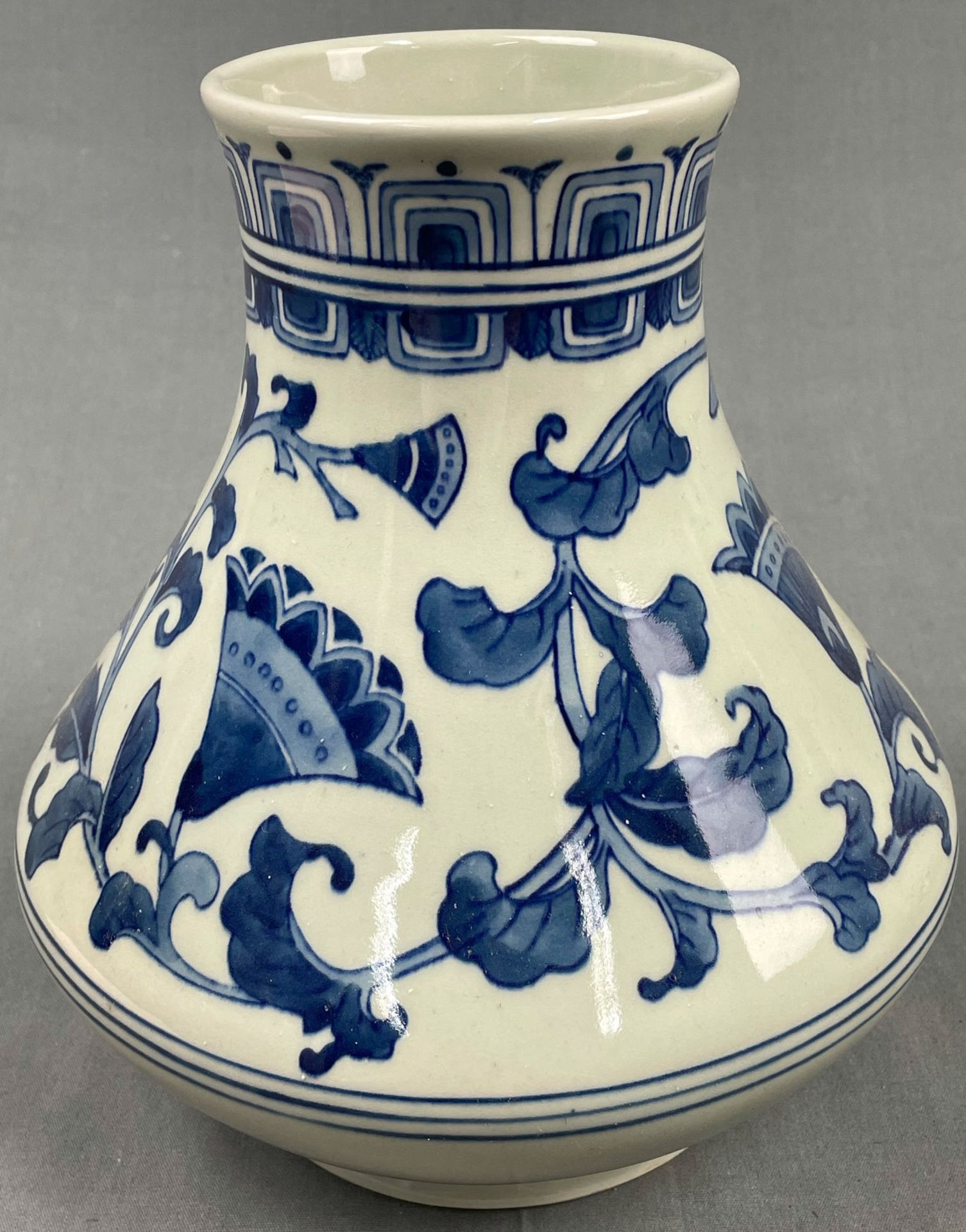 Vase. Blau / Weiß Porzellan. Marke. Wohl China antik. - Bild 5 aus 11