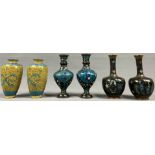 6 Cloisonné Vasen. (3 Paare). Wohl Japan antik. Bis 18 cm.