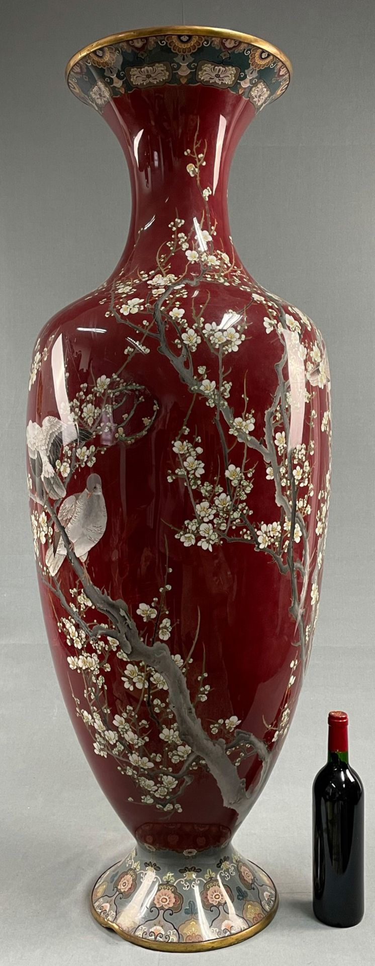 Große Cloisonné Vase. Japan. - Bild 19 aus 29