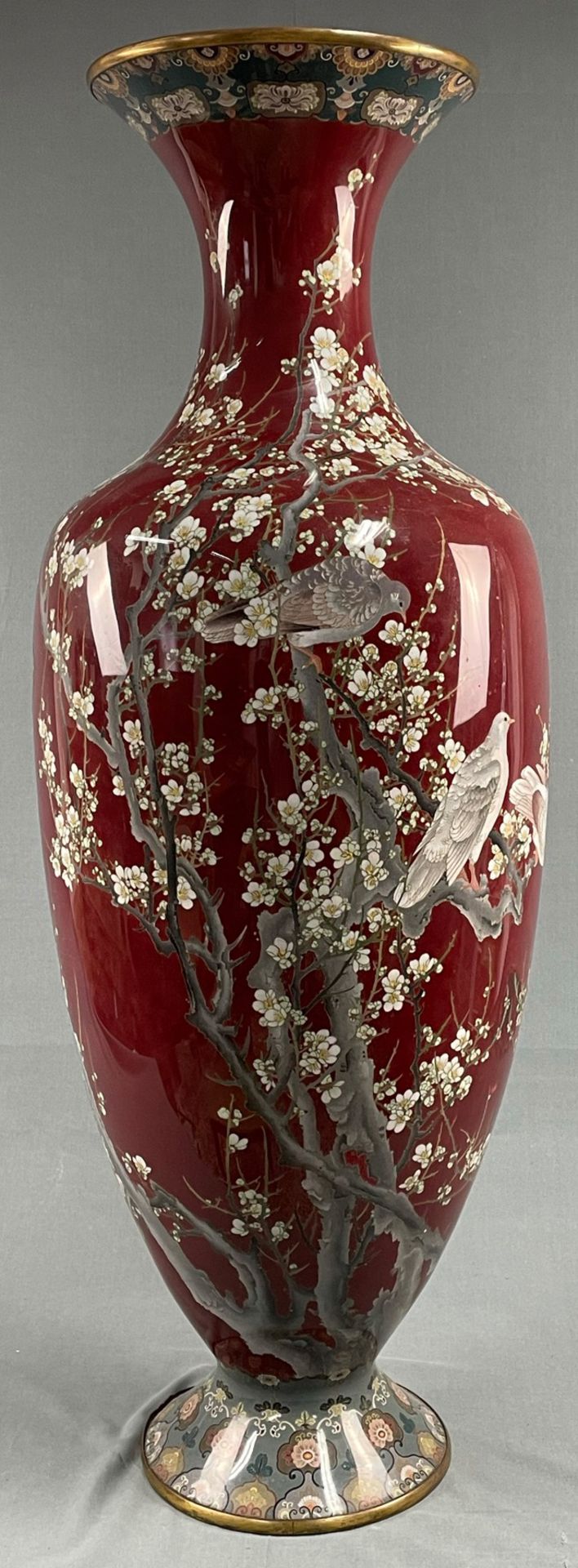 Große Cloisonné Vase. Japan. - Bild 13 aus 29