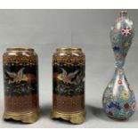 3 Gefäße Cloisonné. Wohl Japan , China antik.