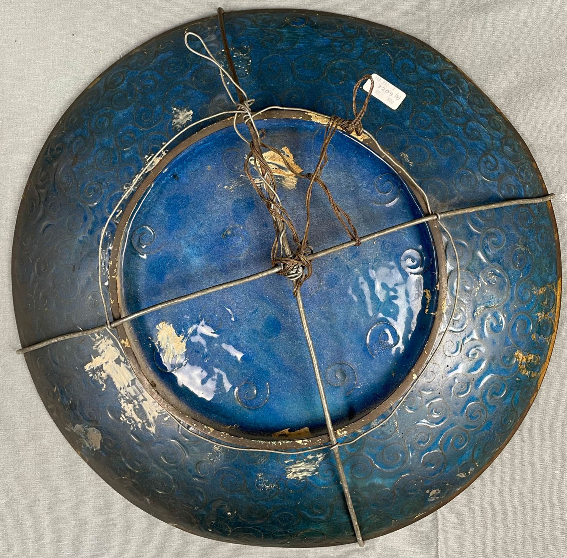 3 Cloisonné Platten. Wohl Japan, China alt. Bis 36,5 cm Durchmesser. - Image 12 of 22