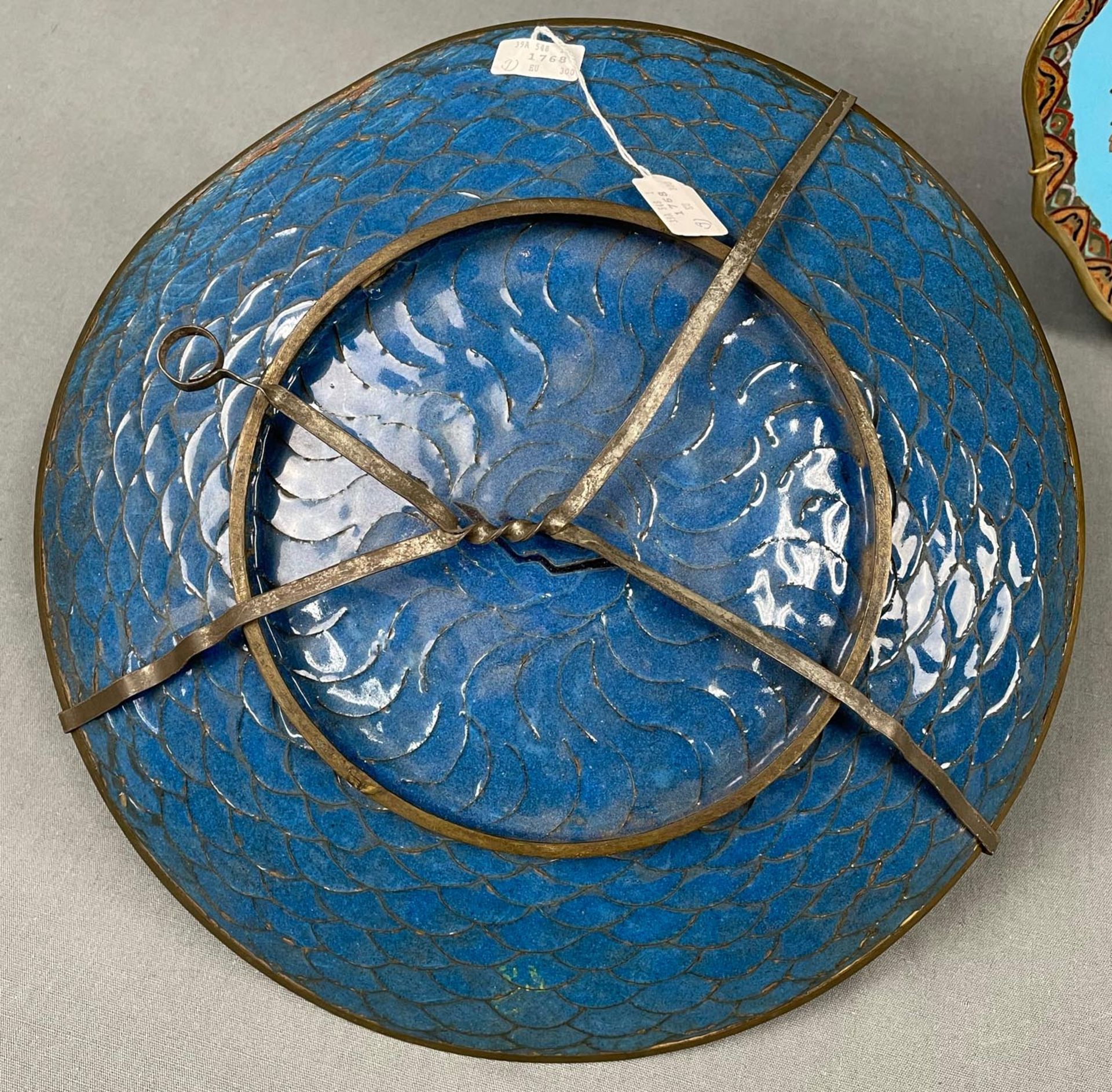 3 Platten Cloisonné. Wohl Japan, China alt. - Image 8 of 21