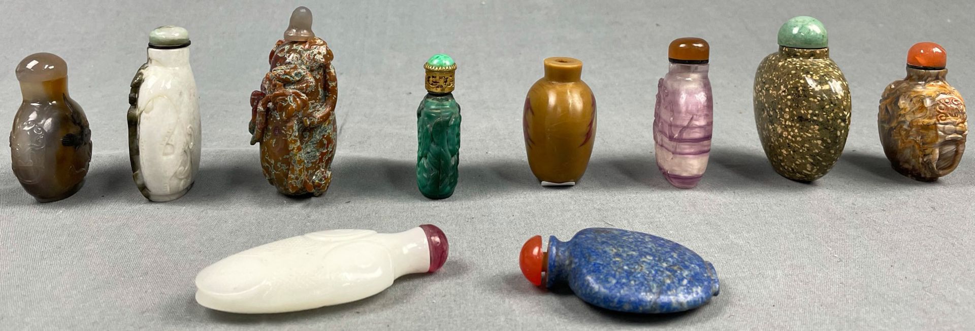 10 feine Snuff Bottles. Wohl China, Japan antik. - Image 2 of 9