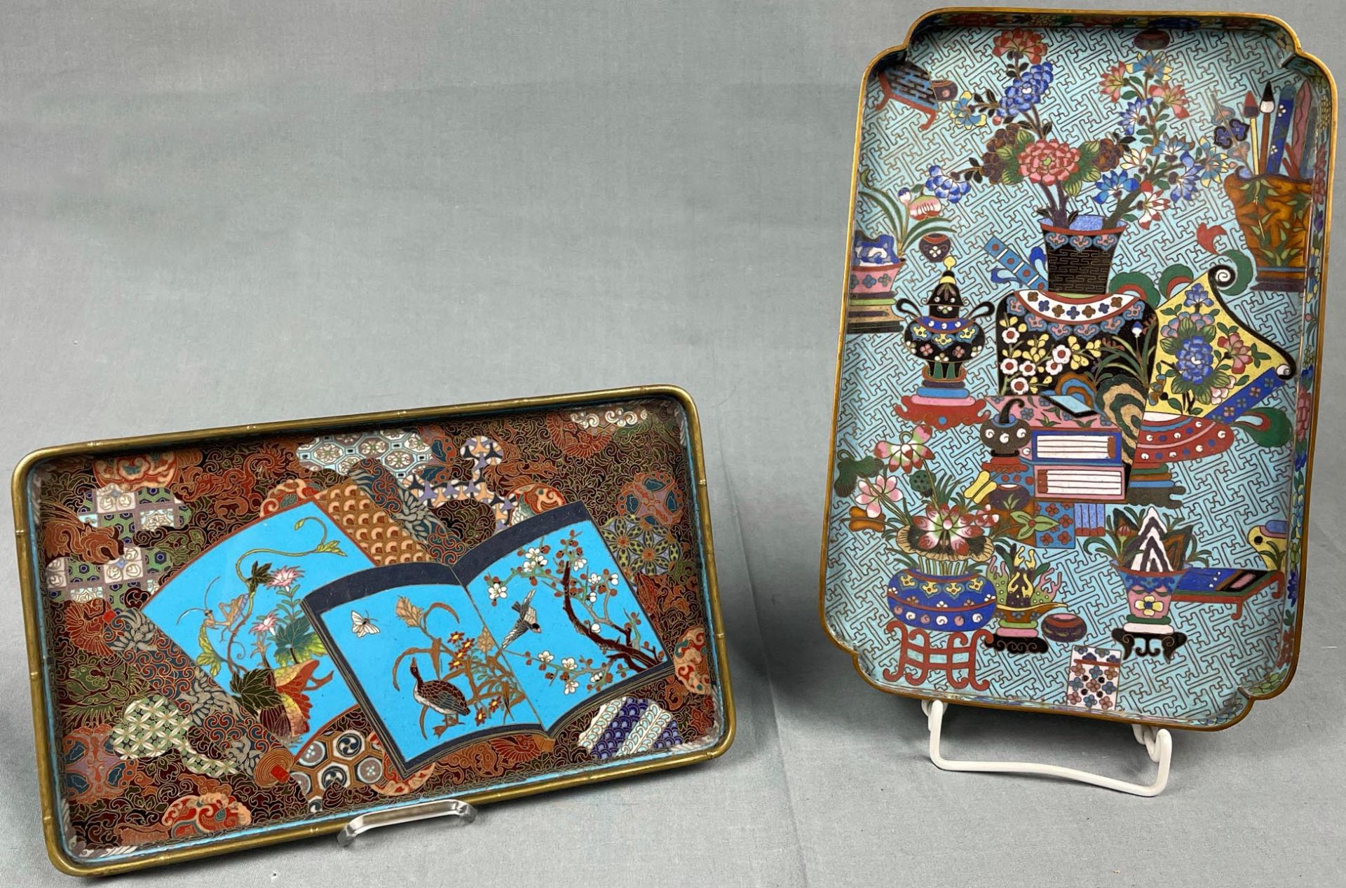 2 Cloisonné Tabletts. Wohl Japan, China antik.